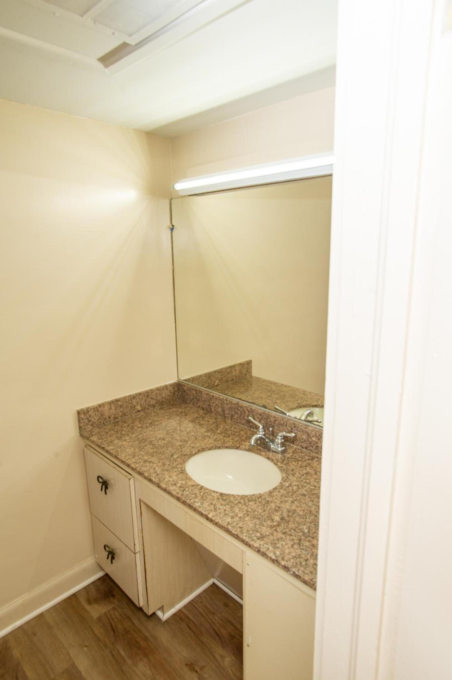 Coach House Inn photo 22