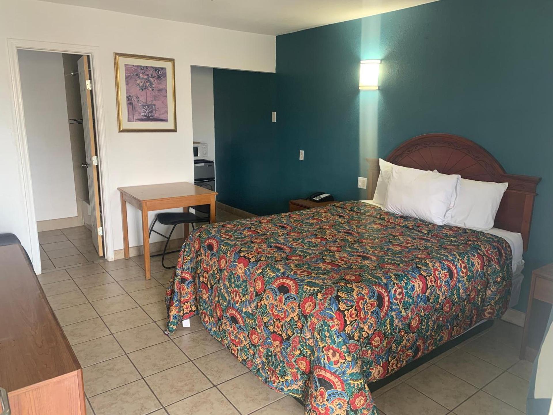 Mayo Inn photo 15