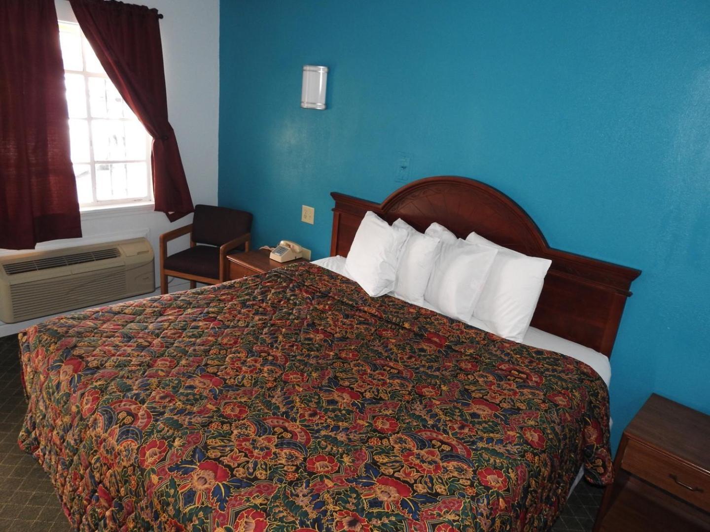 Mayo Inn photo 16