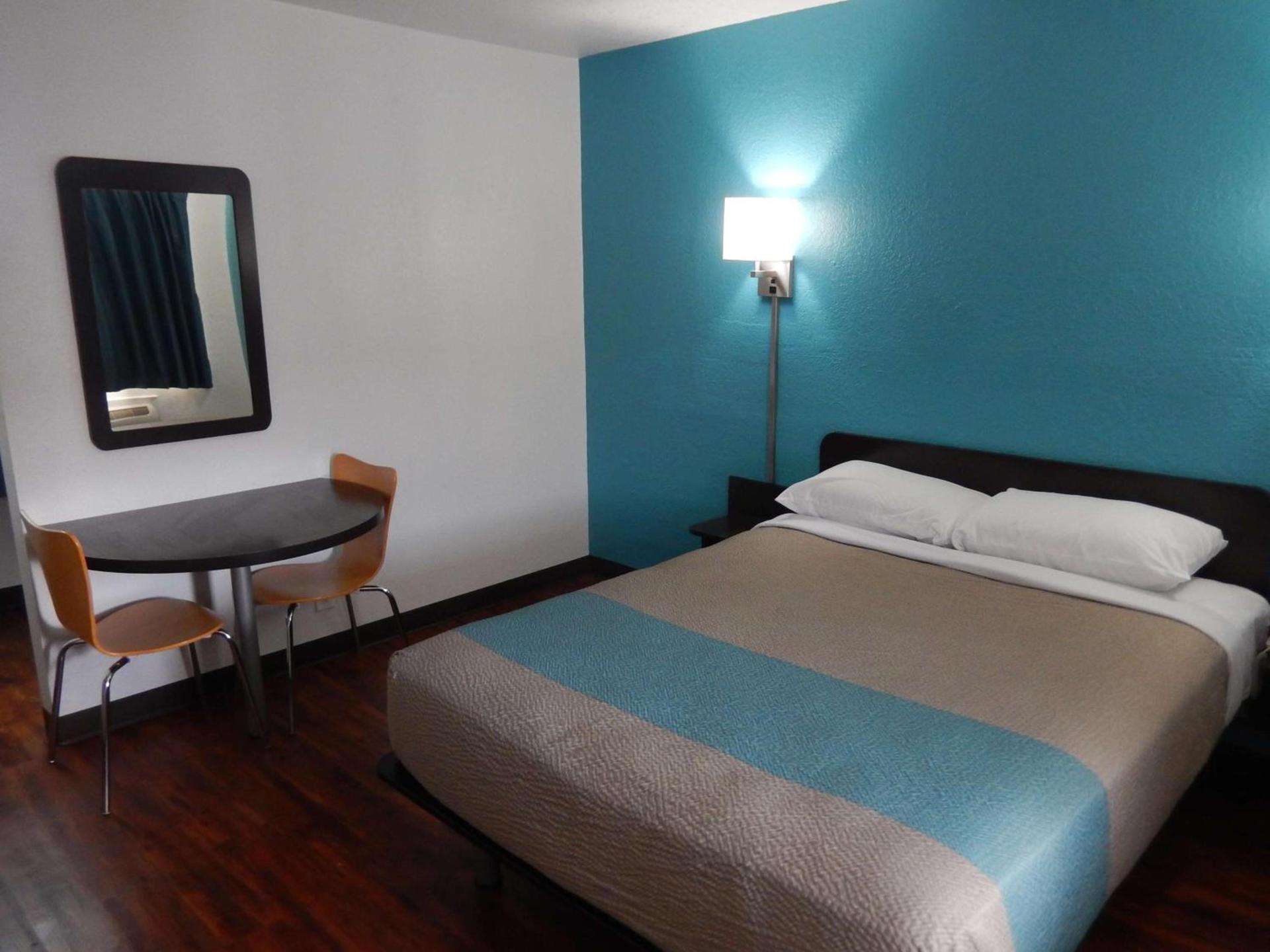 Motel 6-Portland, TX photo 9