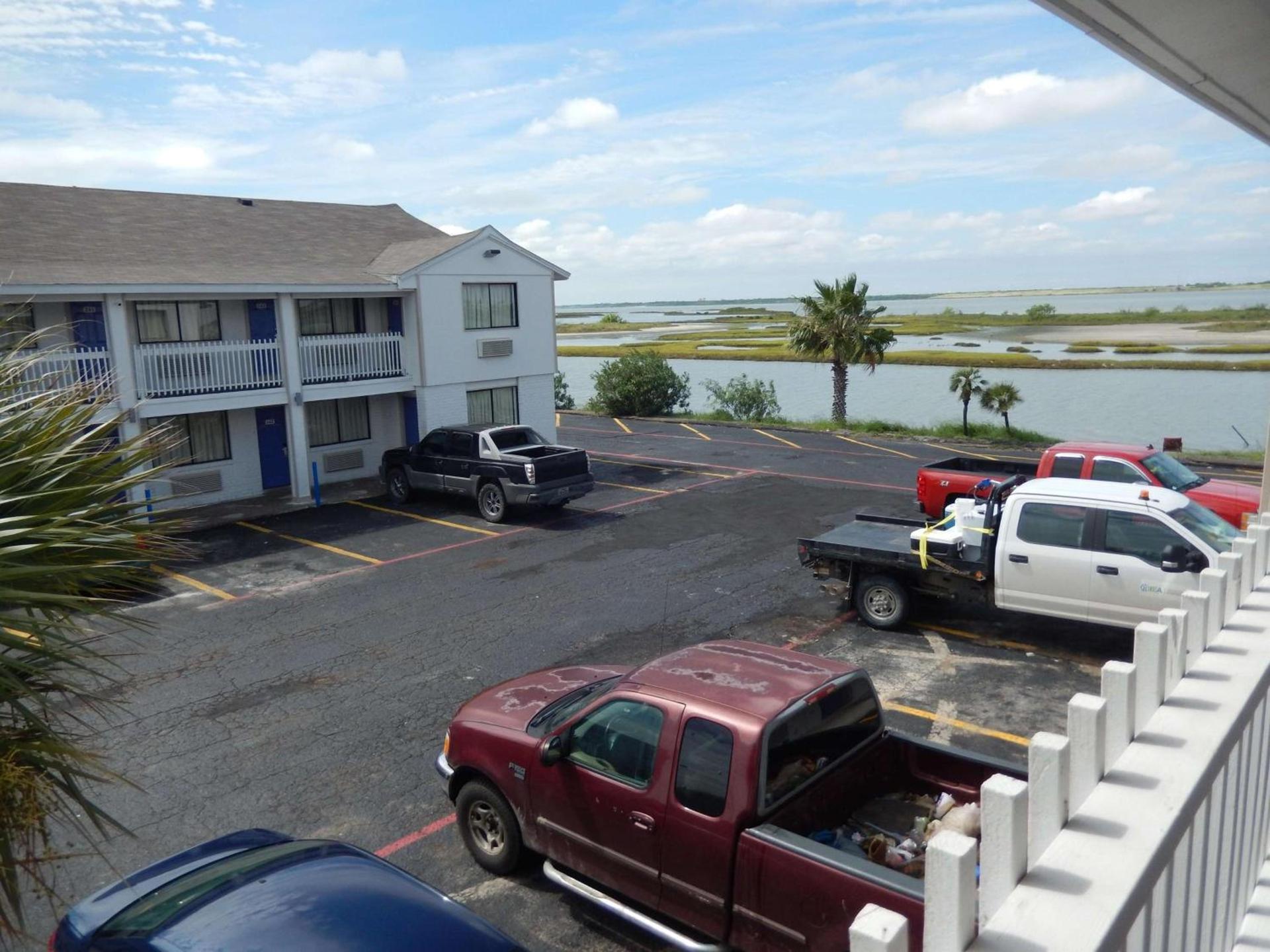 Motel 6-Portland, TX photo 28