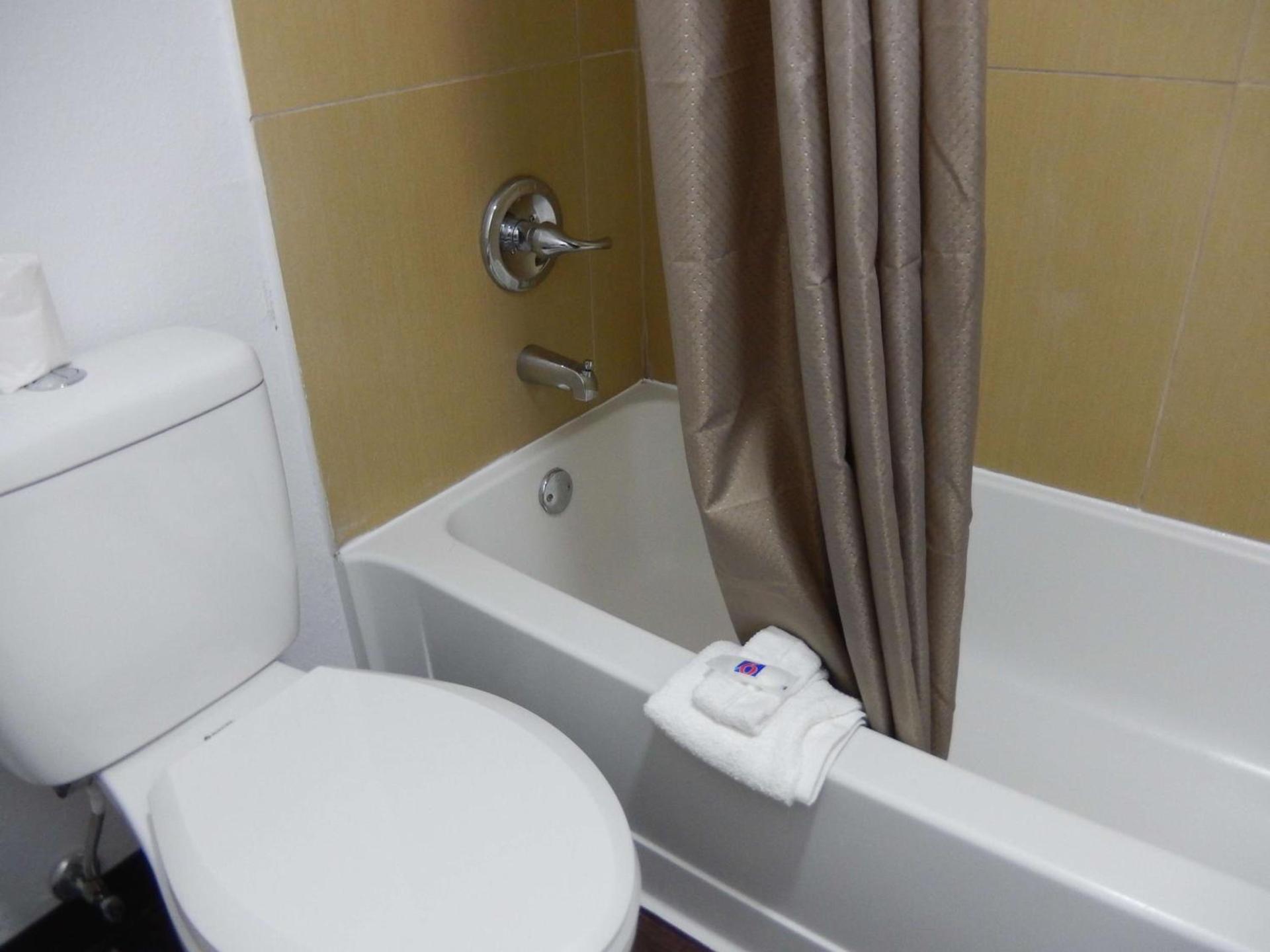 Motel 6-Portland, TX photo 12