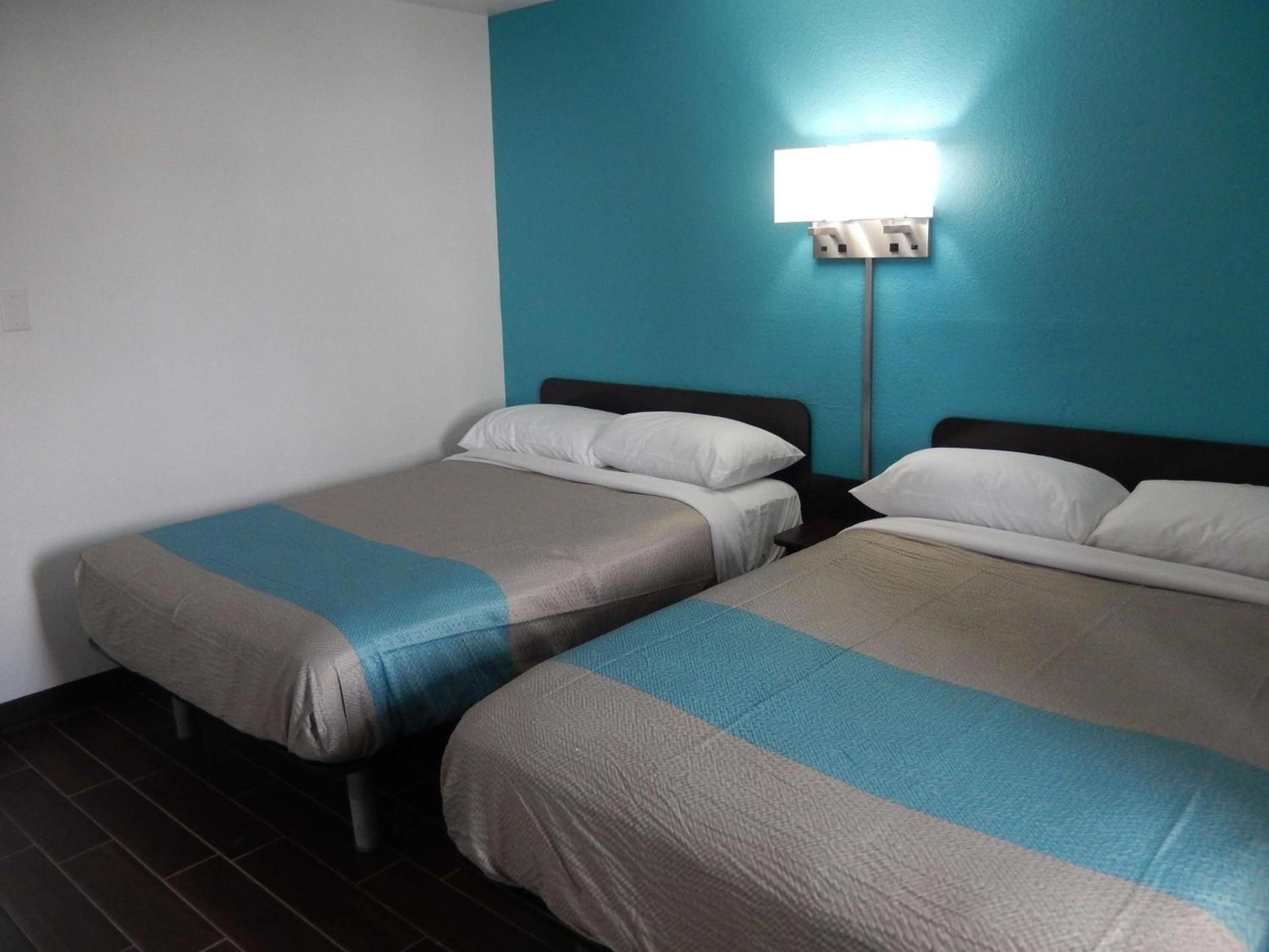 Motel 6-Portland, TX photo 4