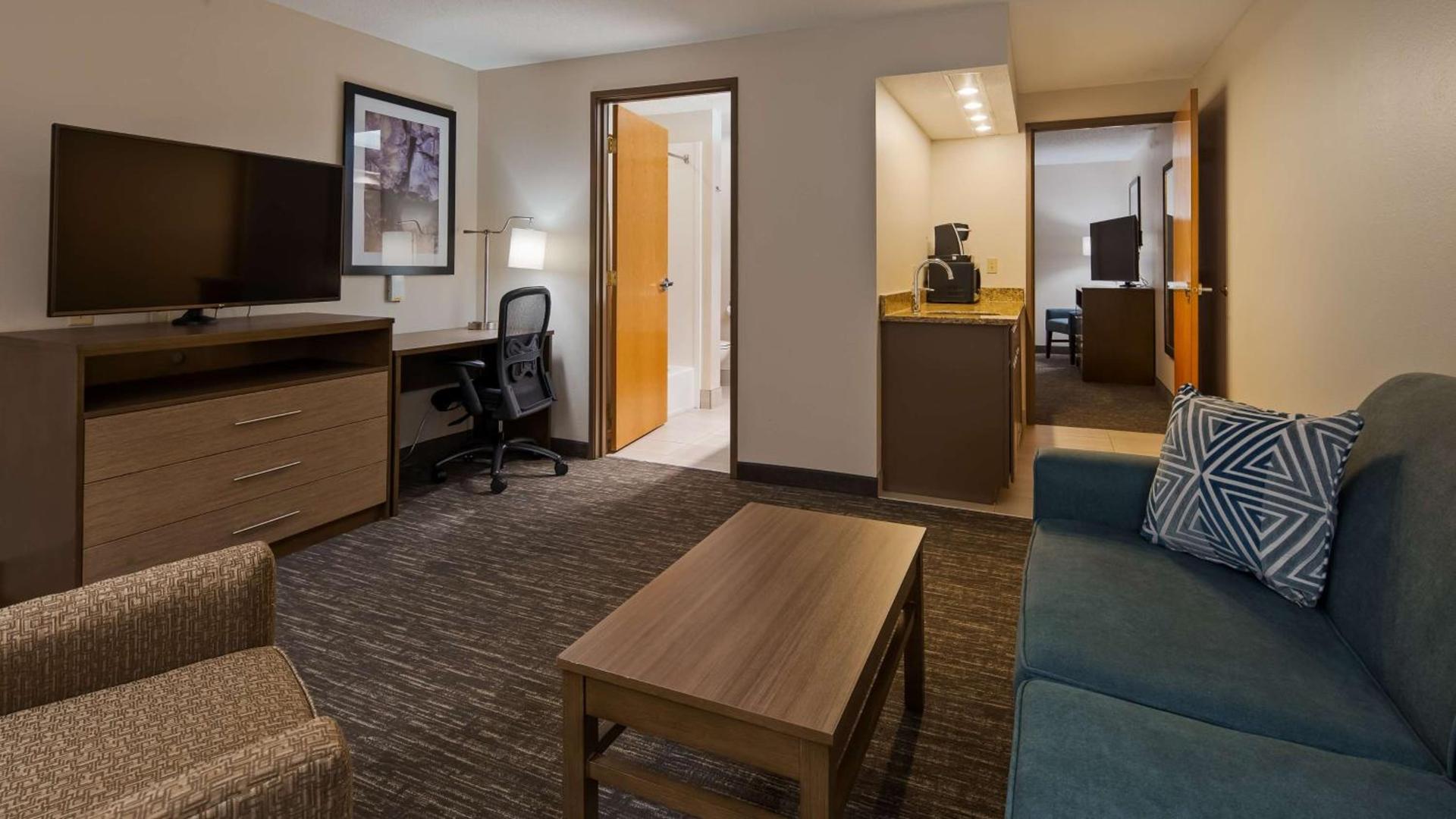 Best Western Plus Hudson I-94 photo 17