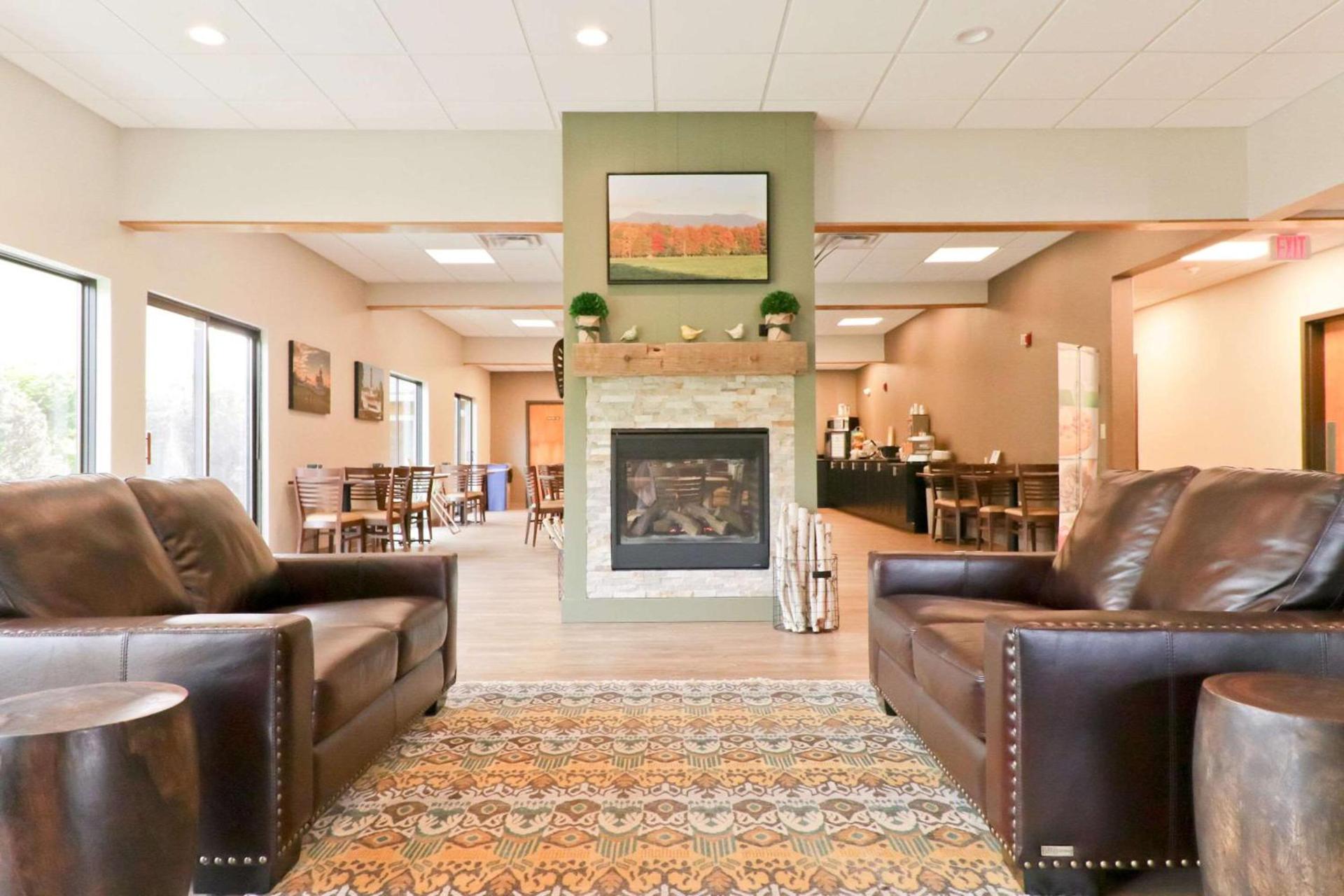 Quality Inn Shelburne - Burlington photo 31