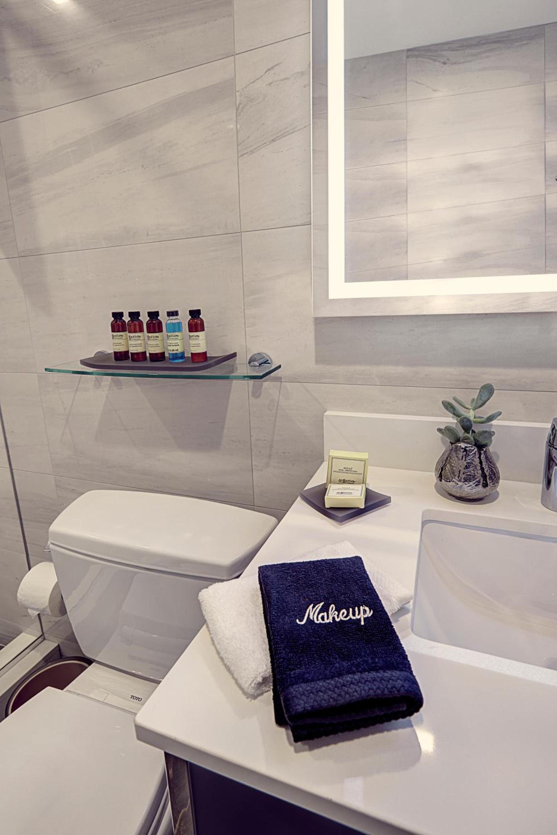 Artezen Hotel photo 36