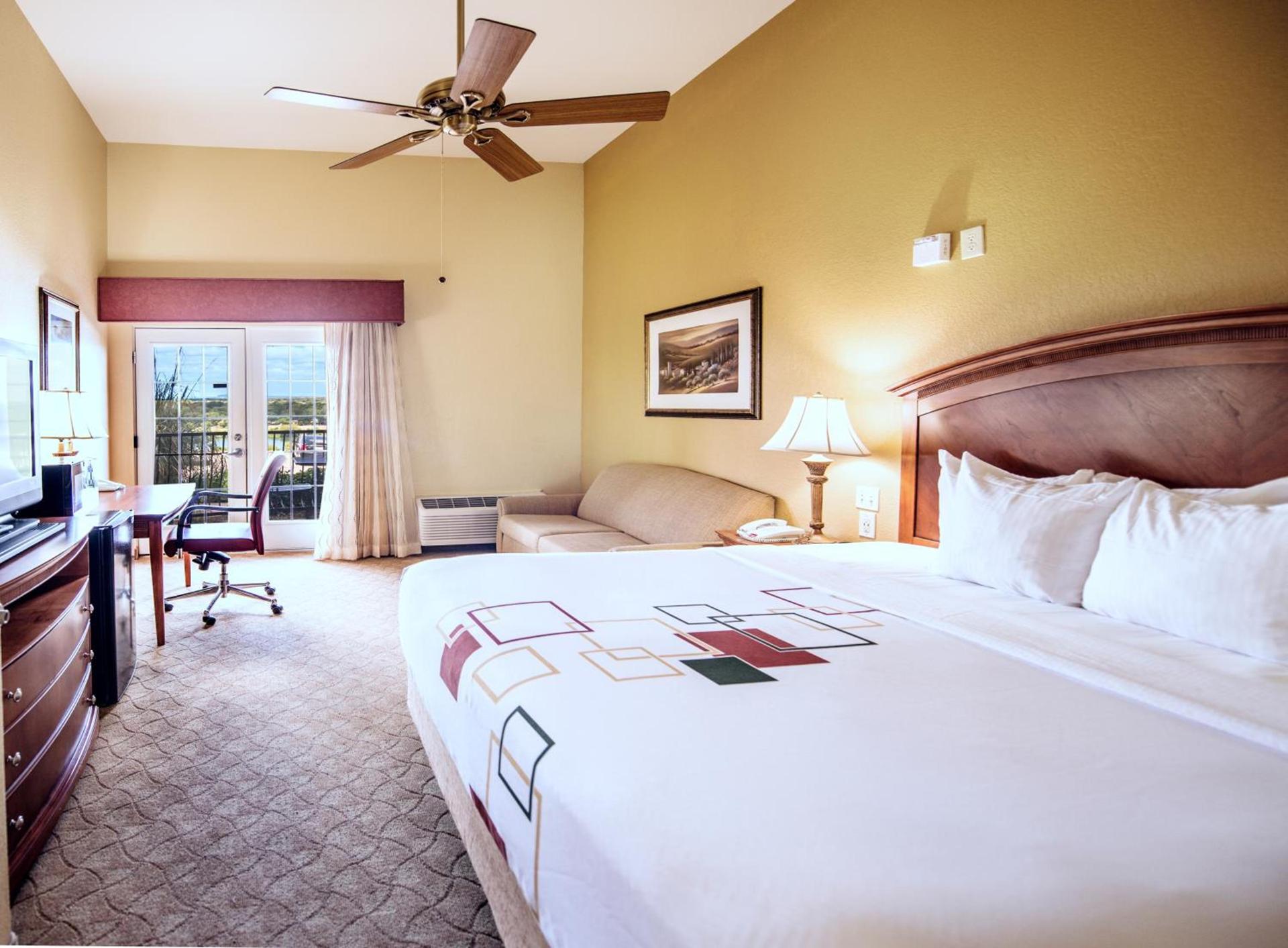 La Quinta by Wyndham Marble Falls photo 27
