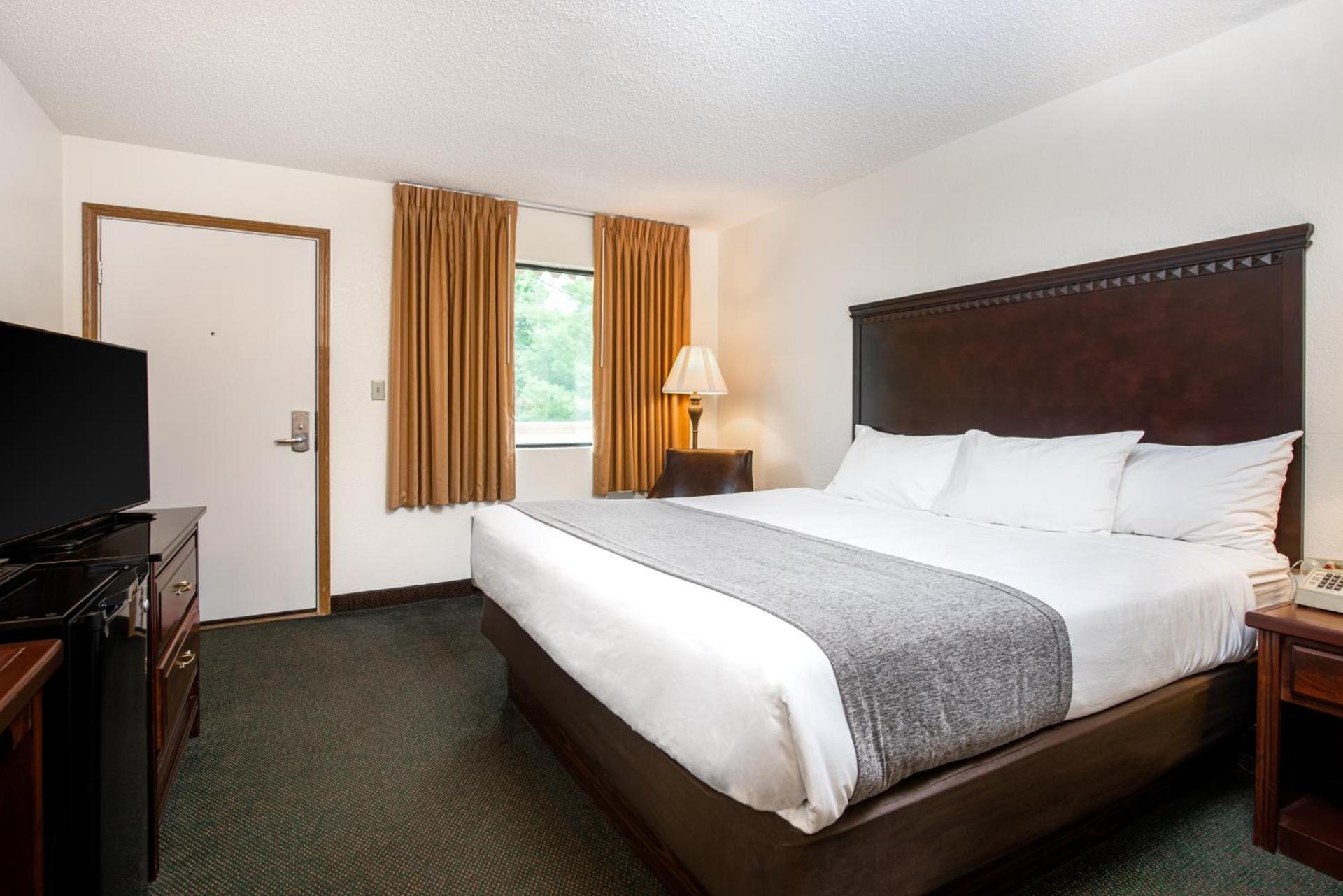 Brookwood Inn Branson photo 18