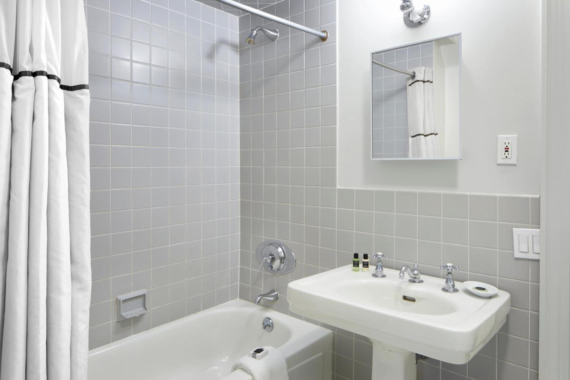 Tarrytown House Estate photo 35