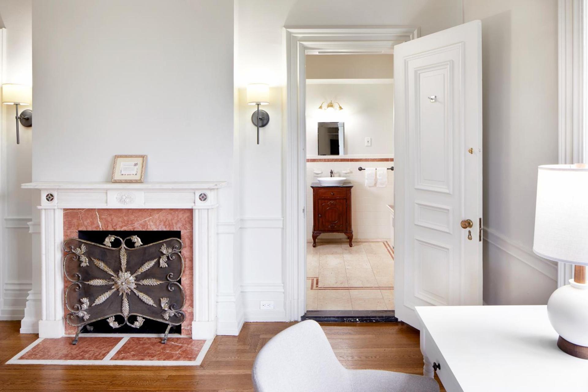 Tarrytown House Estate photo 26