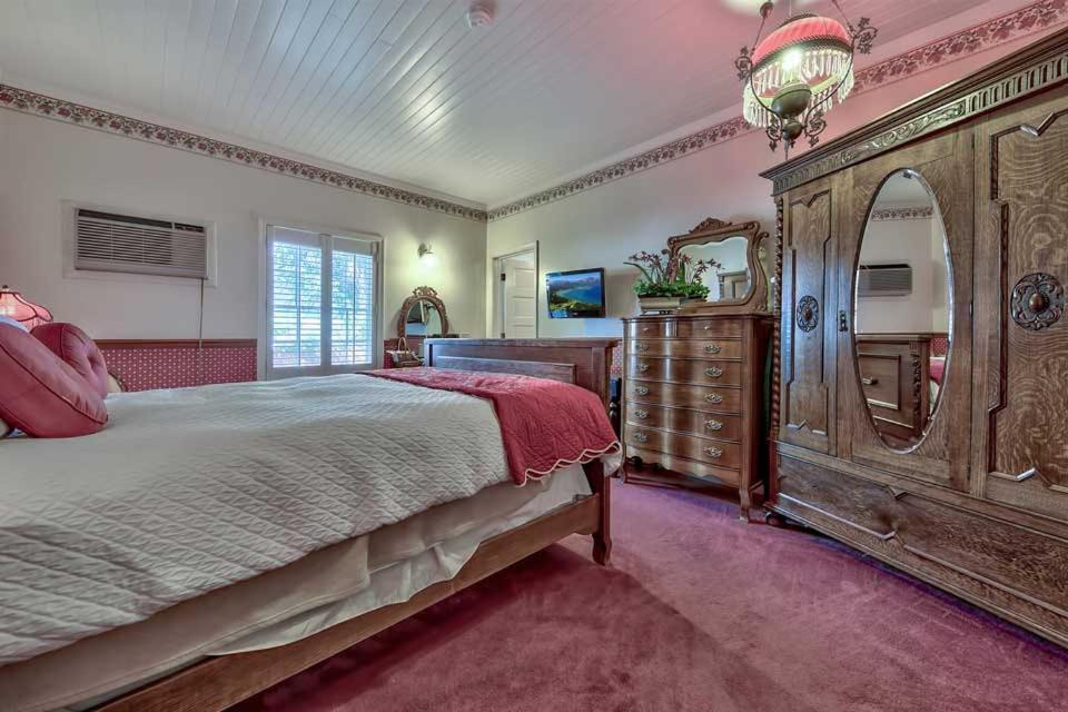 Silver Maple Inn photo 9