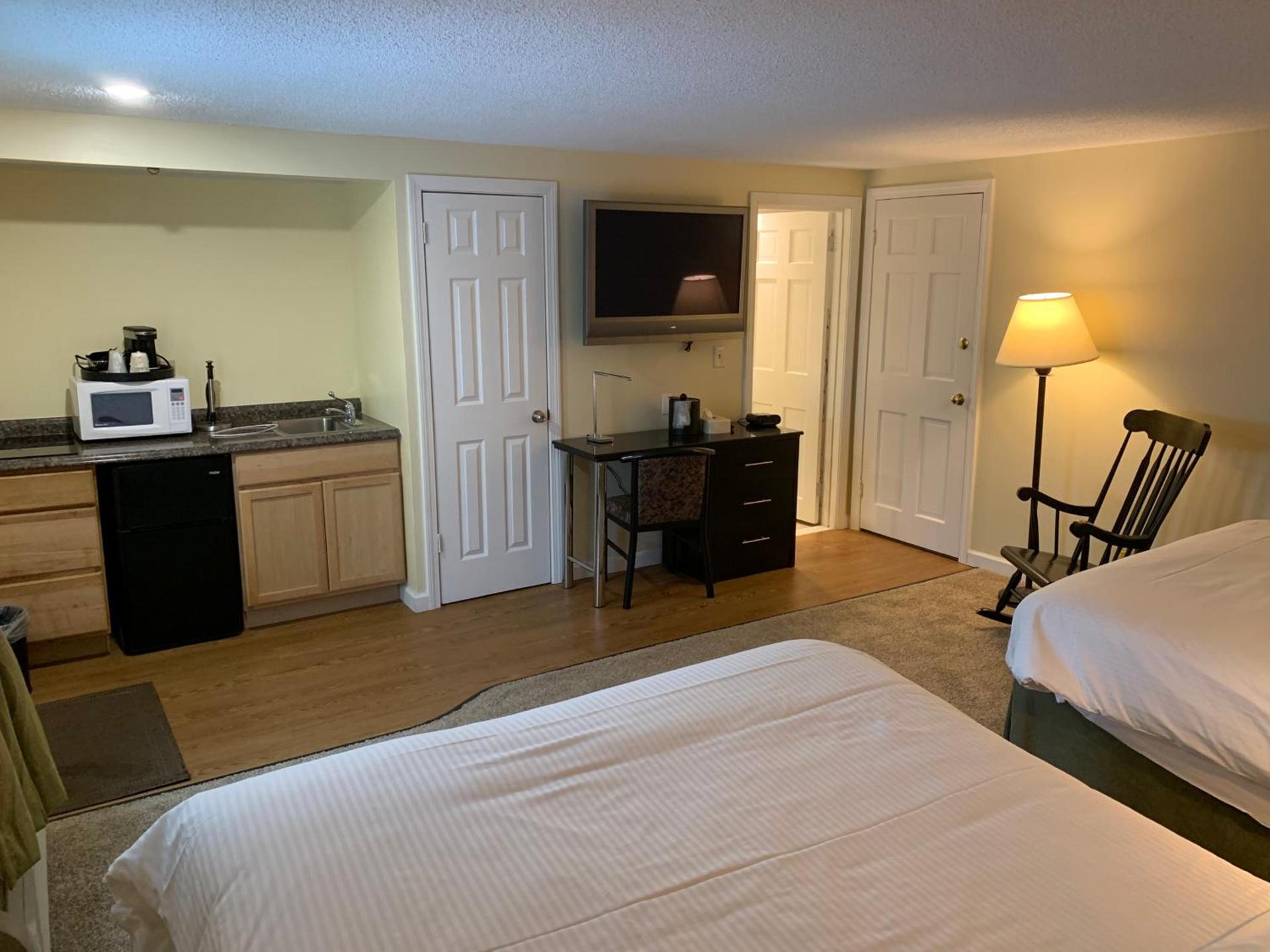 Four Winds Country Motel photo 9