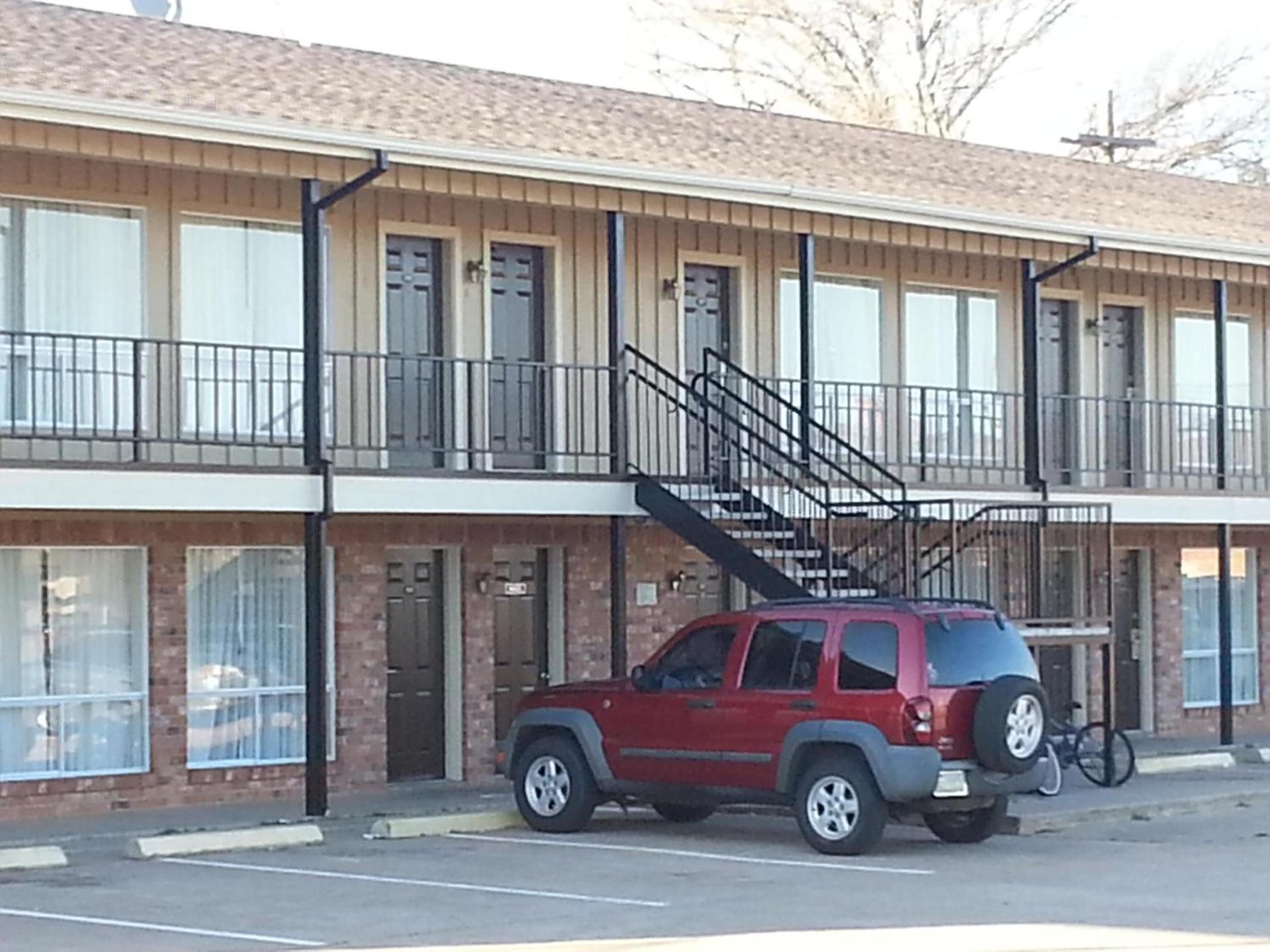 The Surrey Inn photo 4