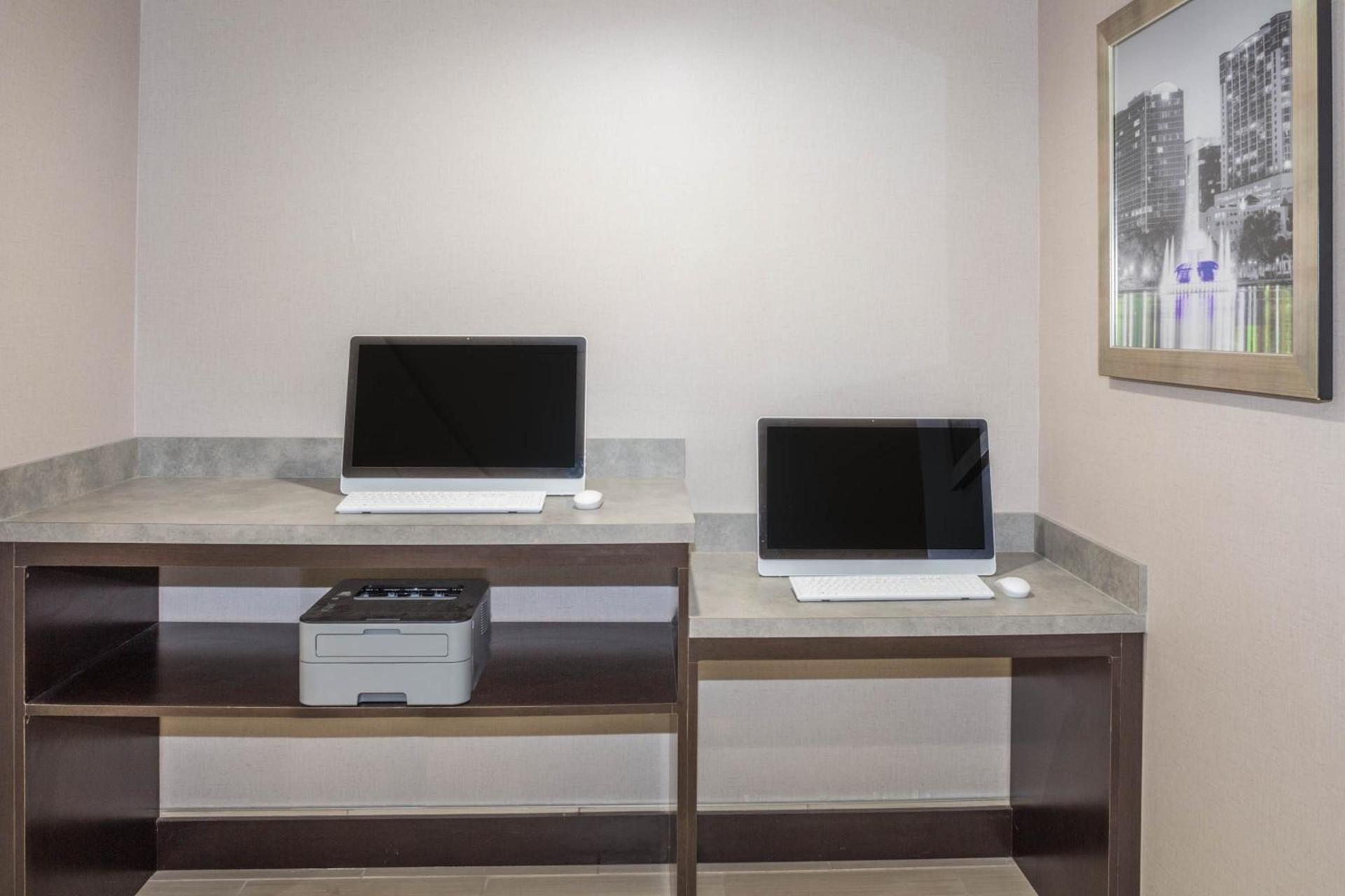 La Quinta by Wyndham Orlando Universal area - Free Shuttle to Universal photo 48