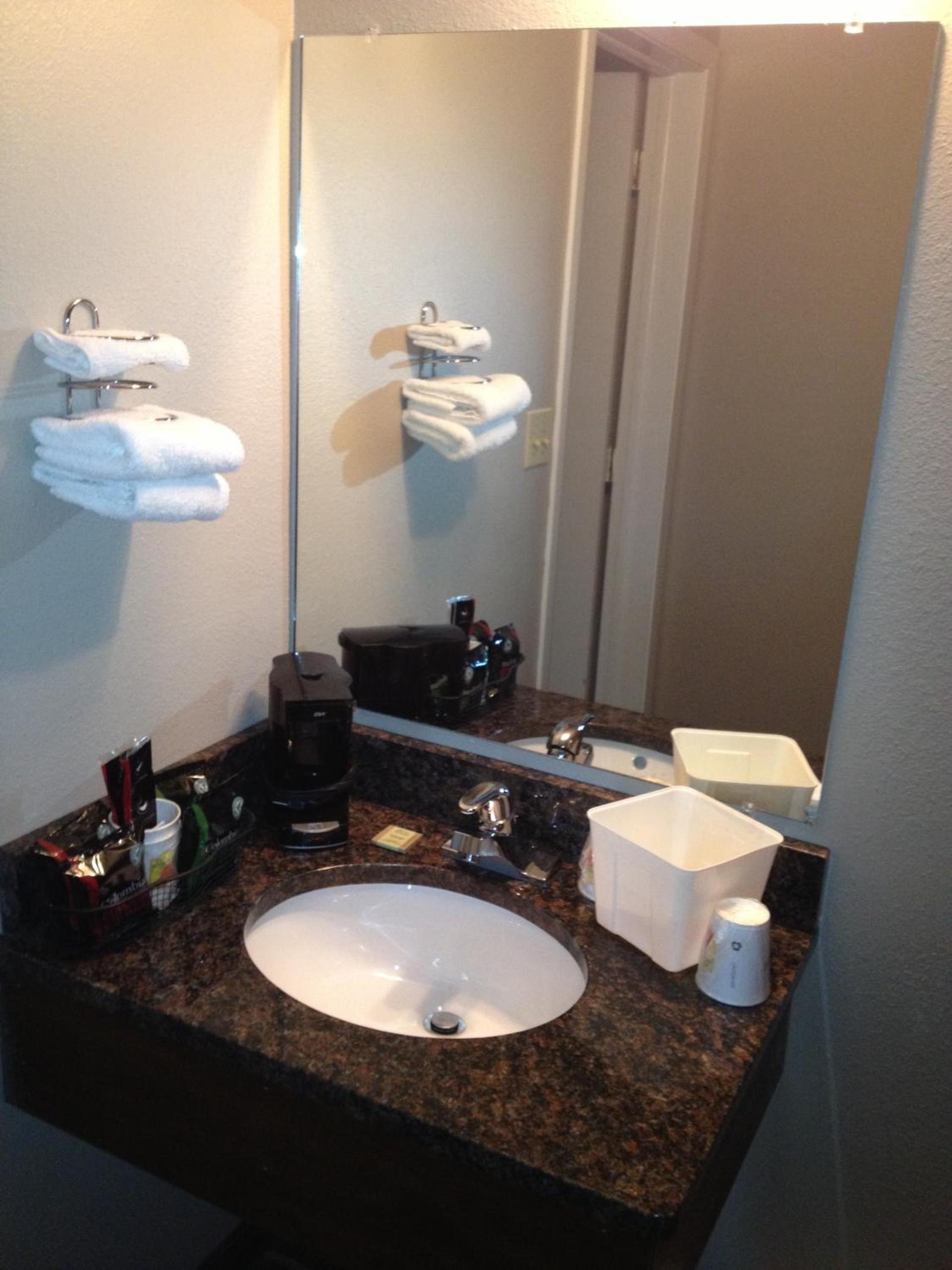 Super 8 by Wyndham Pocatello photo 29