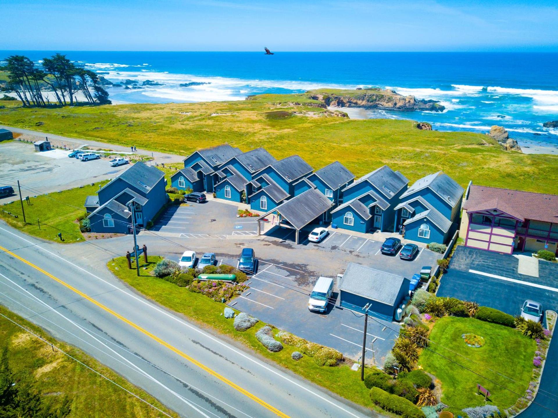 Surf and Sand Lodge photo 3