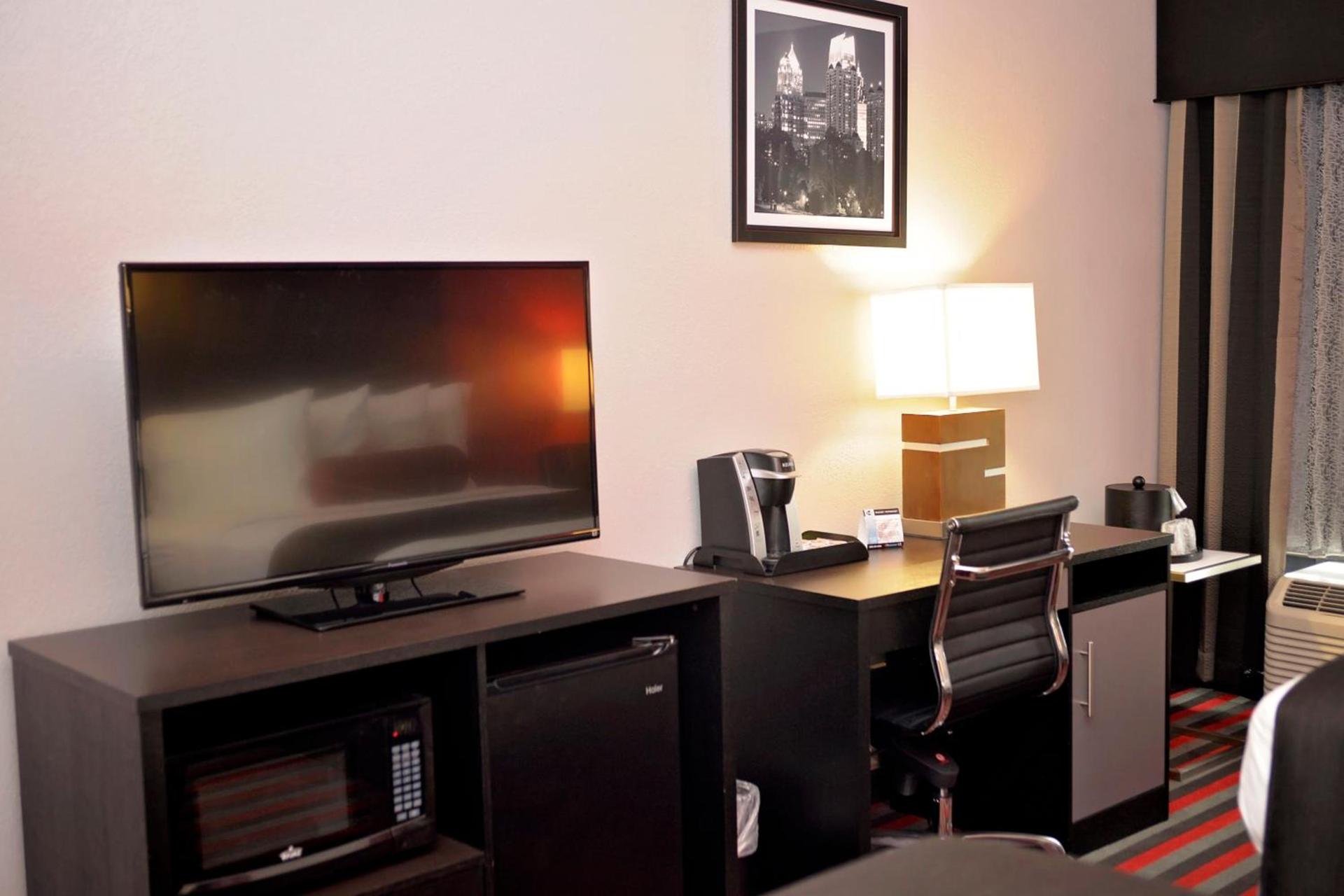 Comfort Inn & Suites Carrollton photo 18