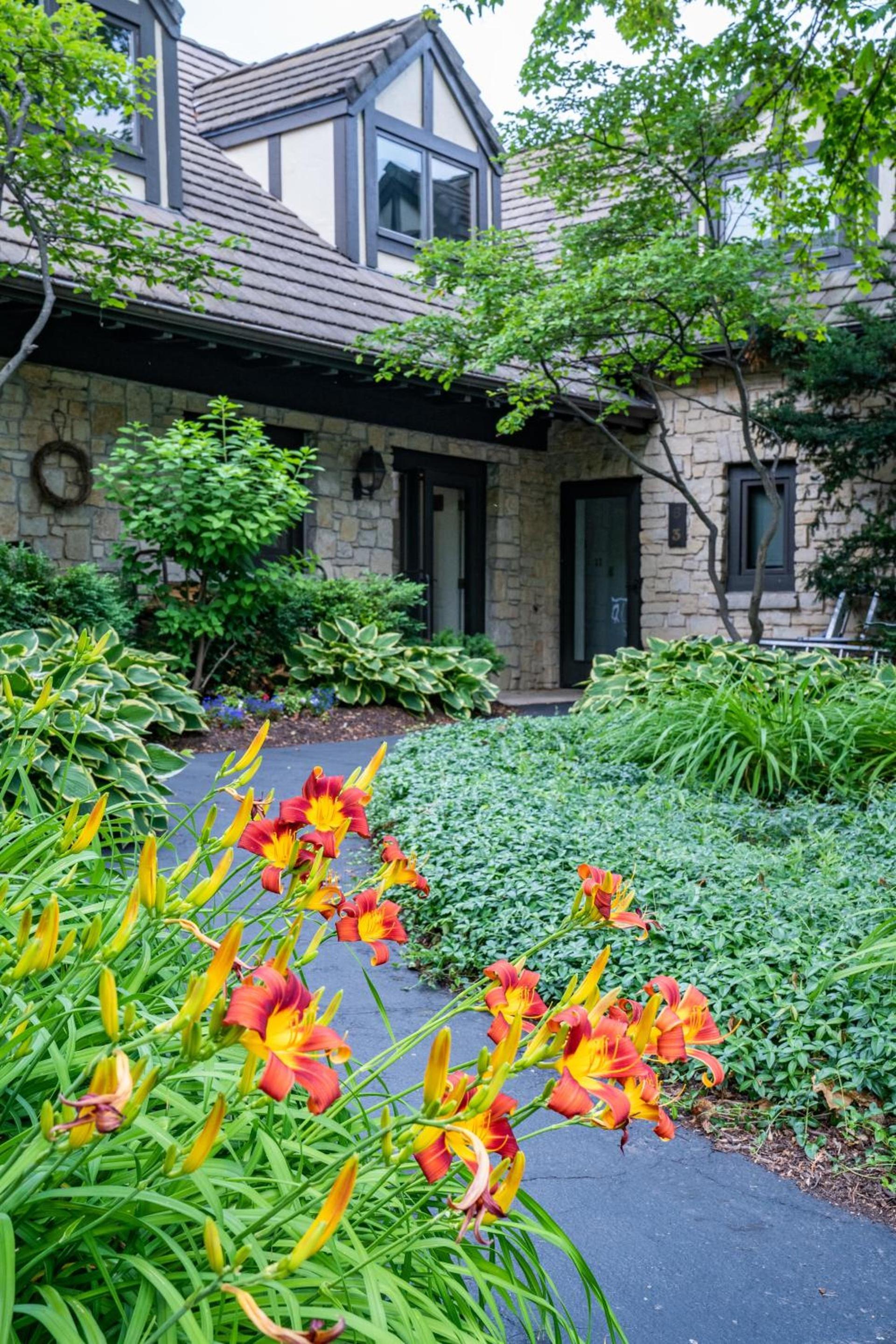 Harbor Guest House photo 98