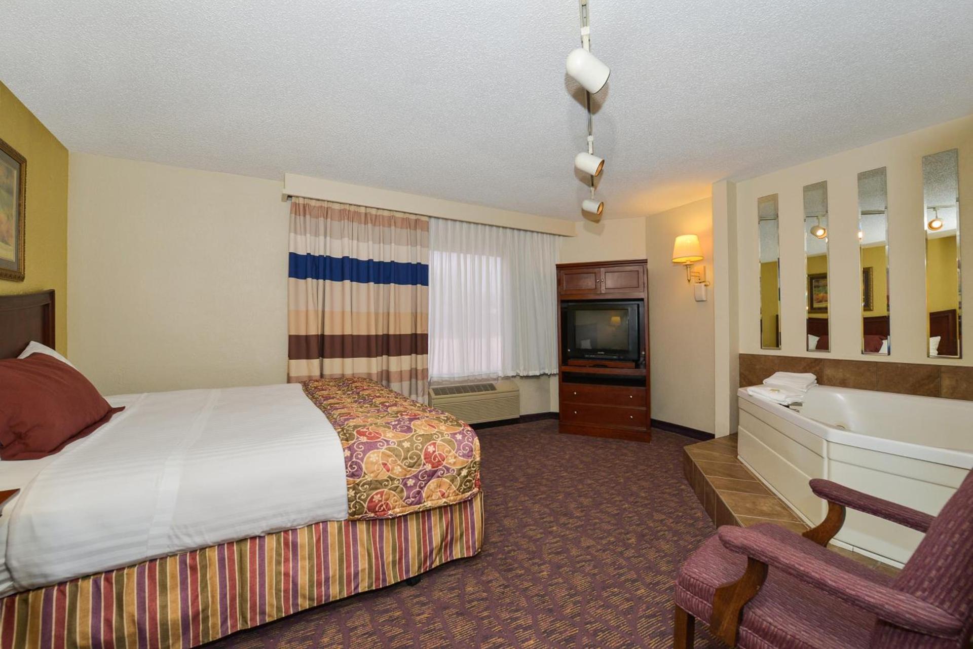 Lamplighter Inn-South photo 18