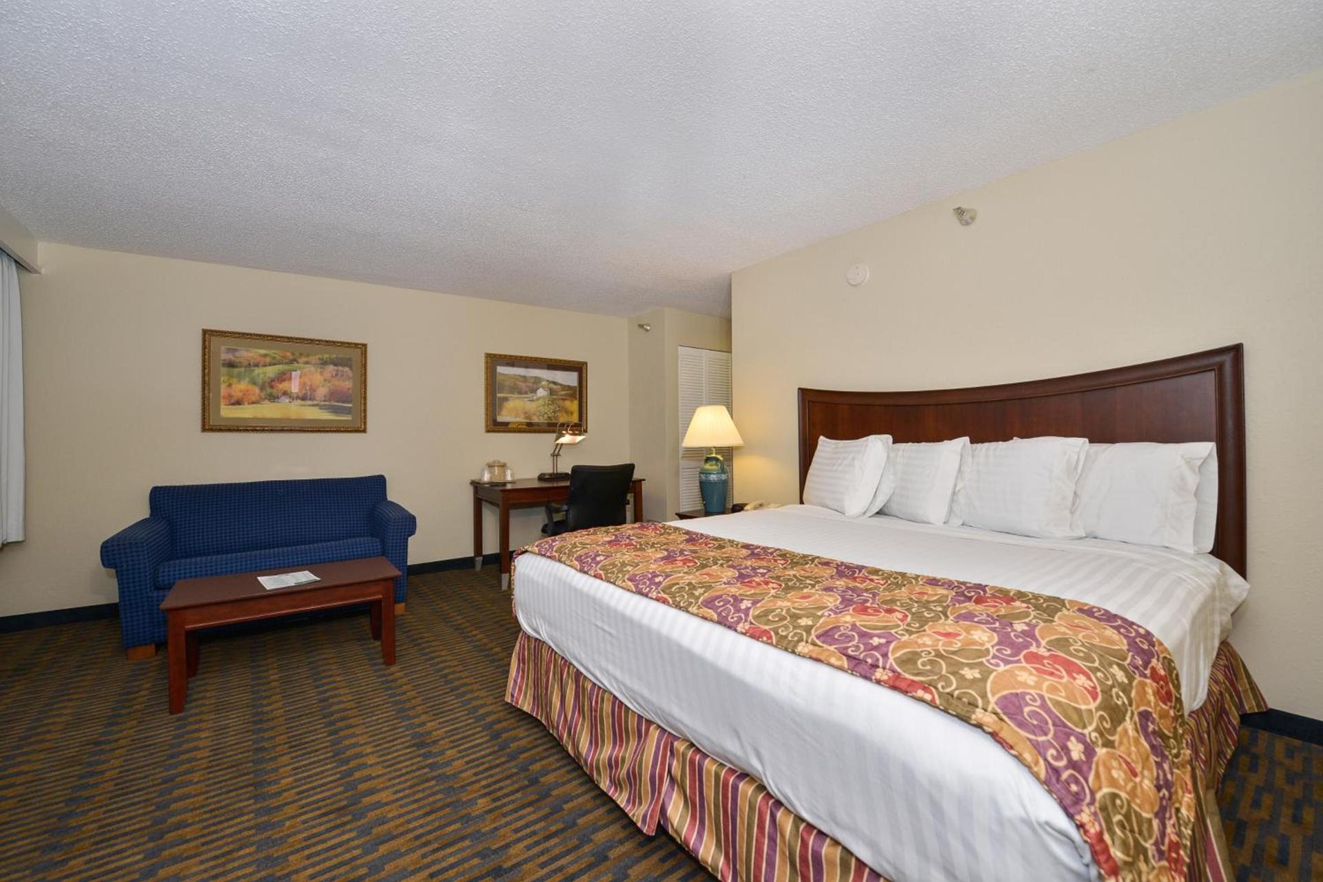 Lamplighter Inn-South photo 36