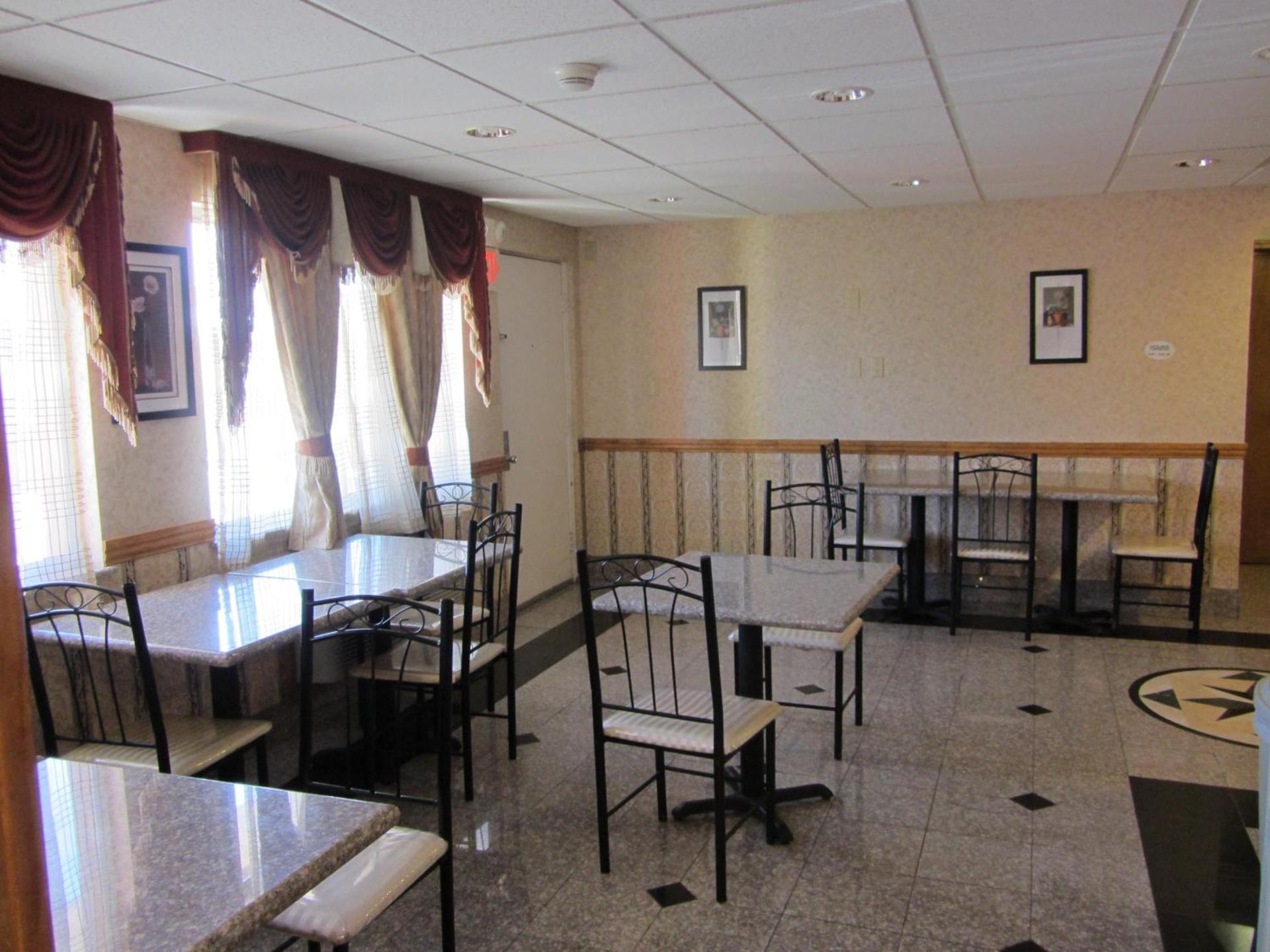 Motel 6-El Paso, TX - West photo 12