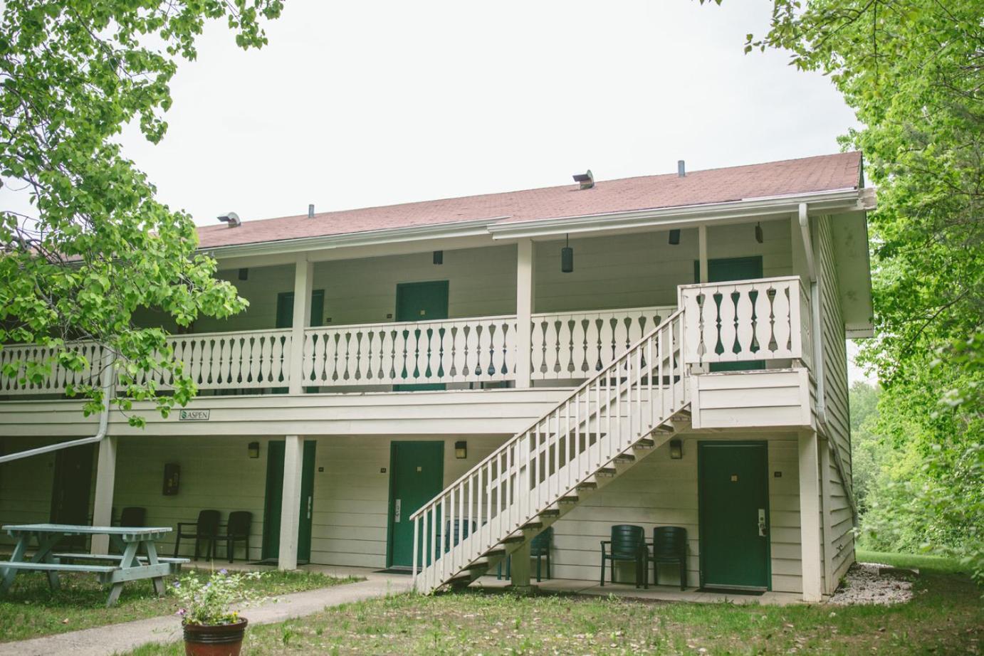 Parkwood Lodge photo 9