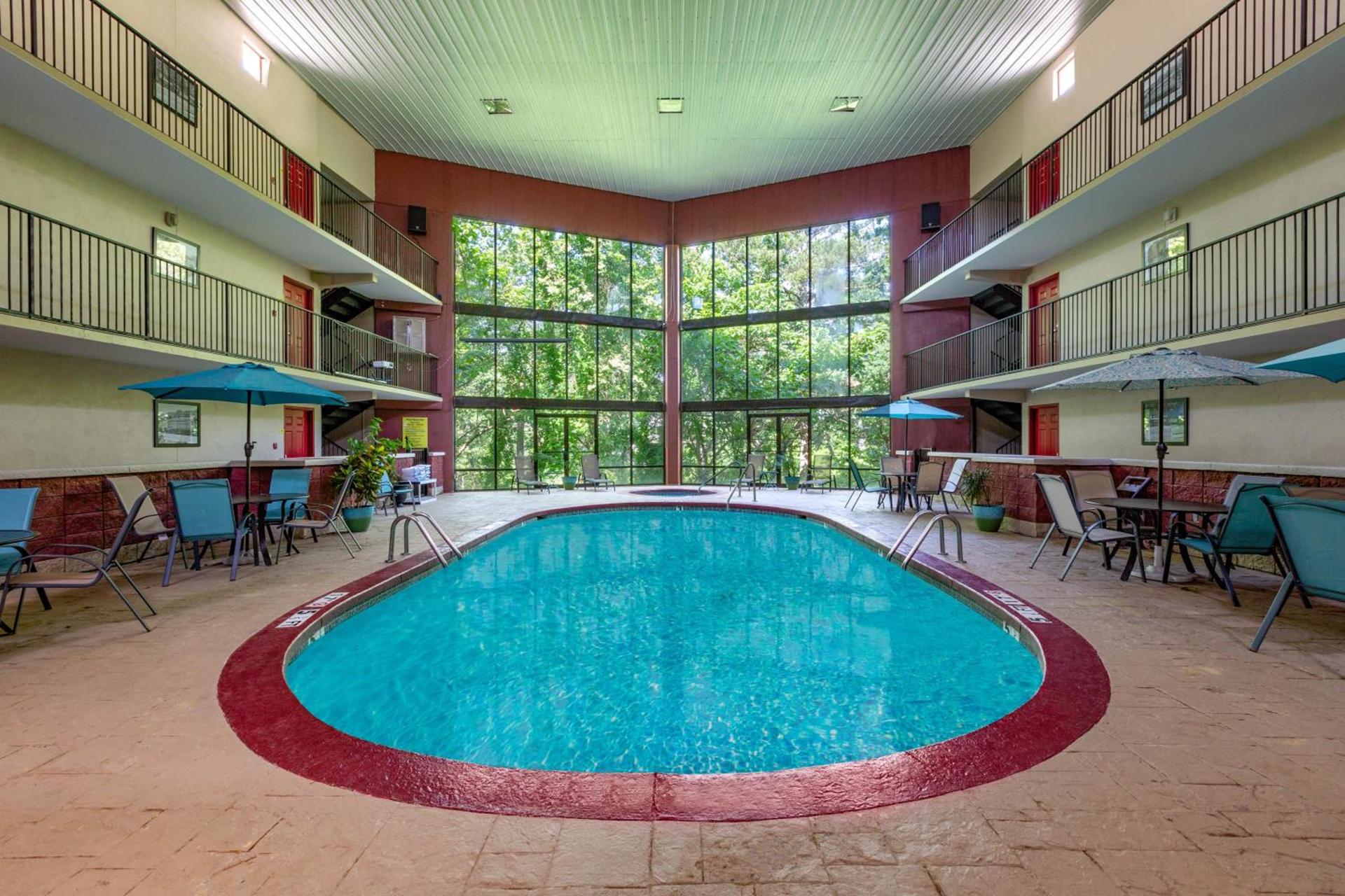 Super 8 by Wyndham Eureka Springs photo 23