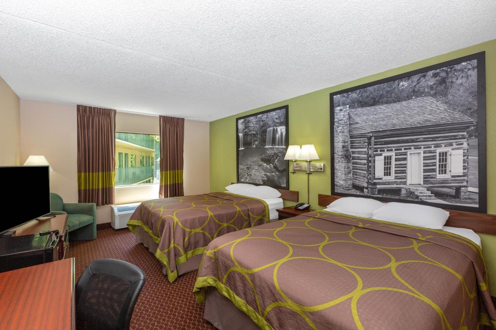 Super 8 by Wyndham Eureka Springs photo 44