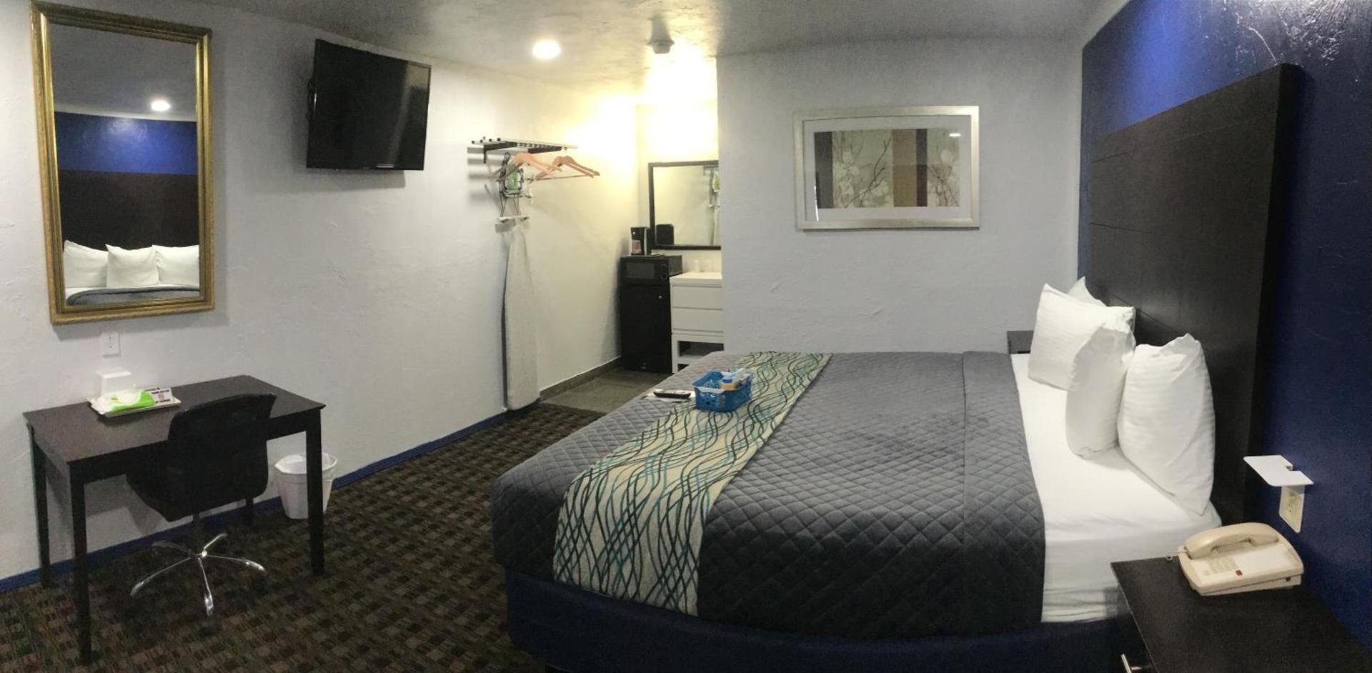 Budget Inn & Suites photo 59