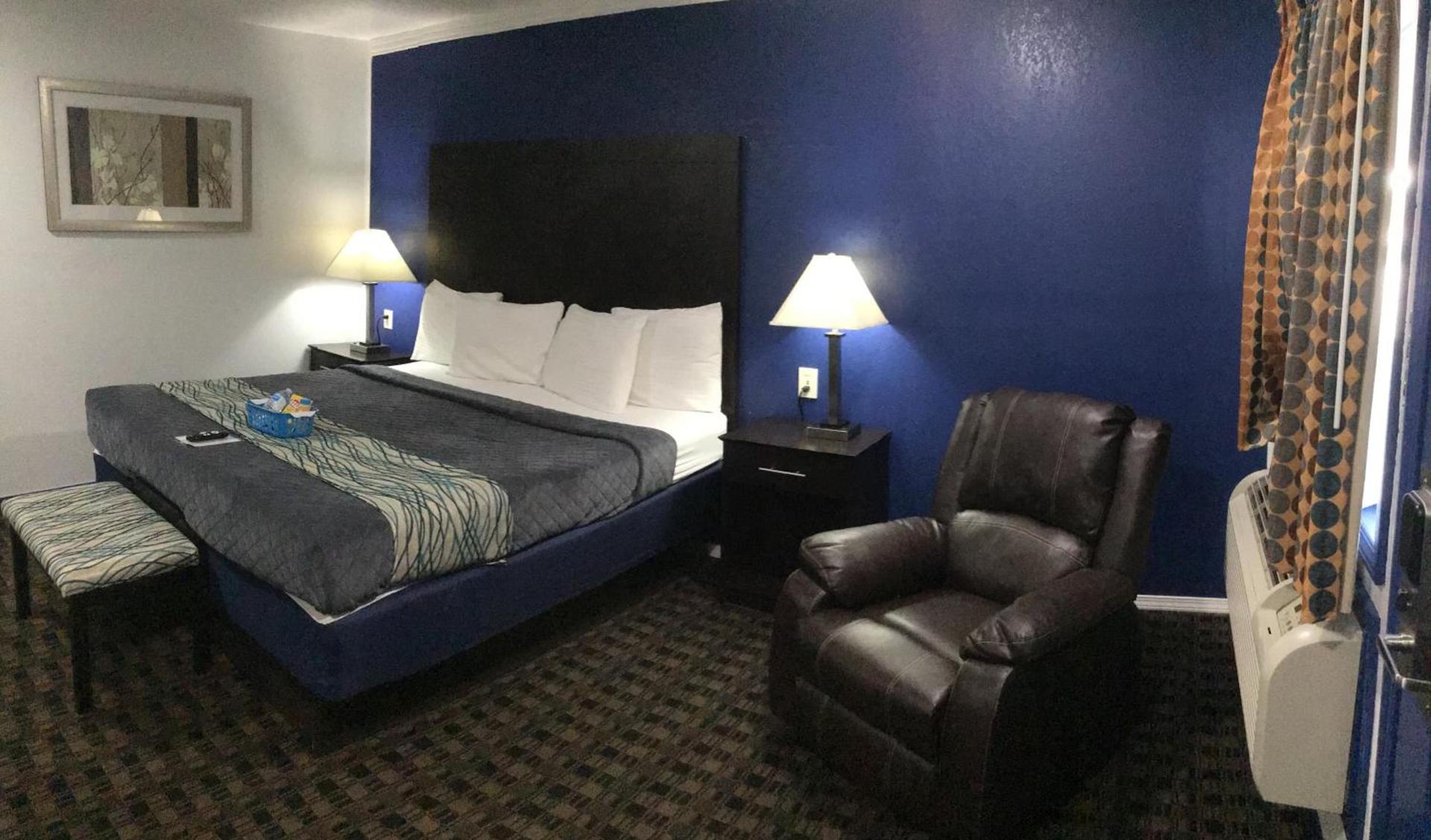 Budget Inn & Suites photo 62