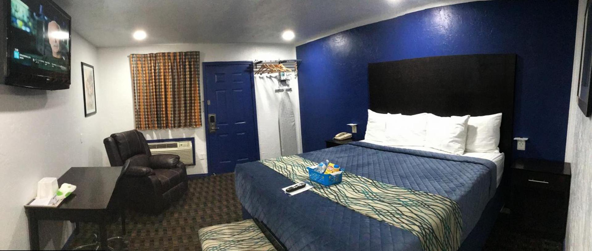 Budget Inn & Suites photo 47