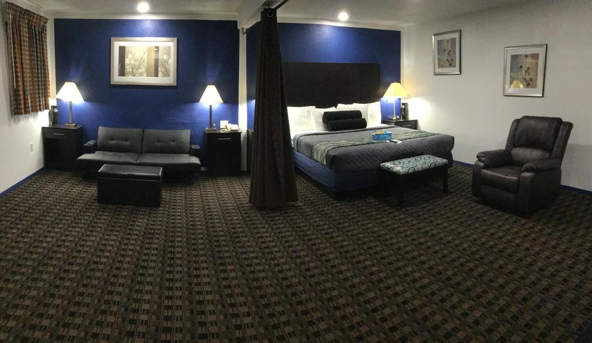 Budget Inn & Suites photo 24