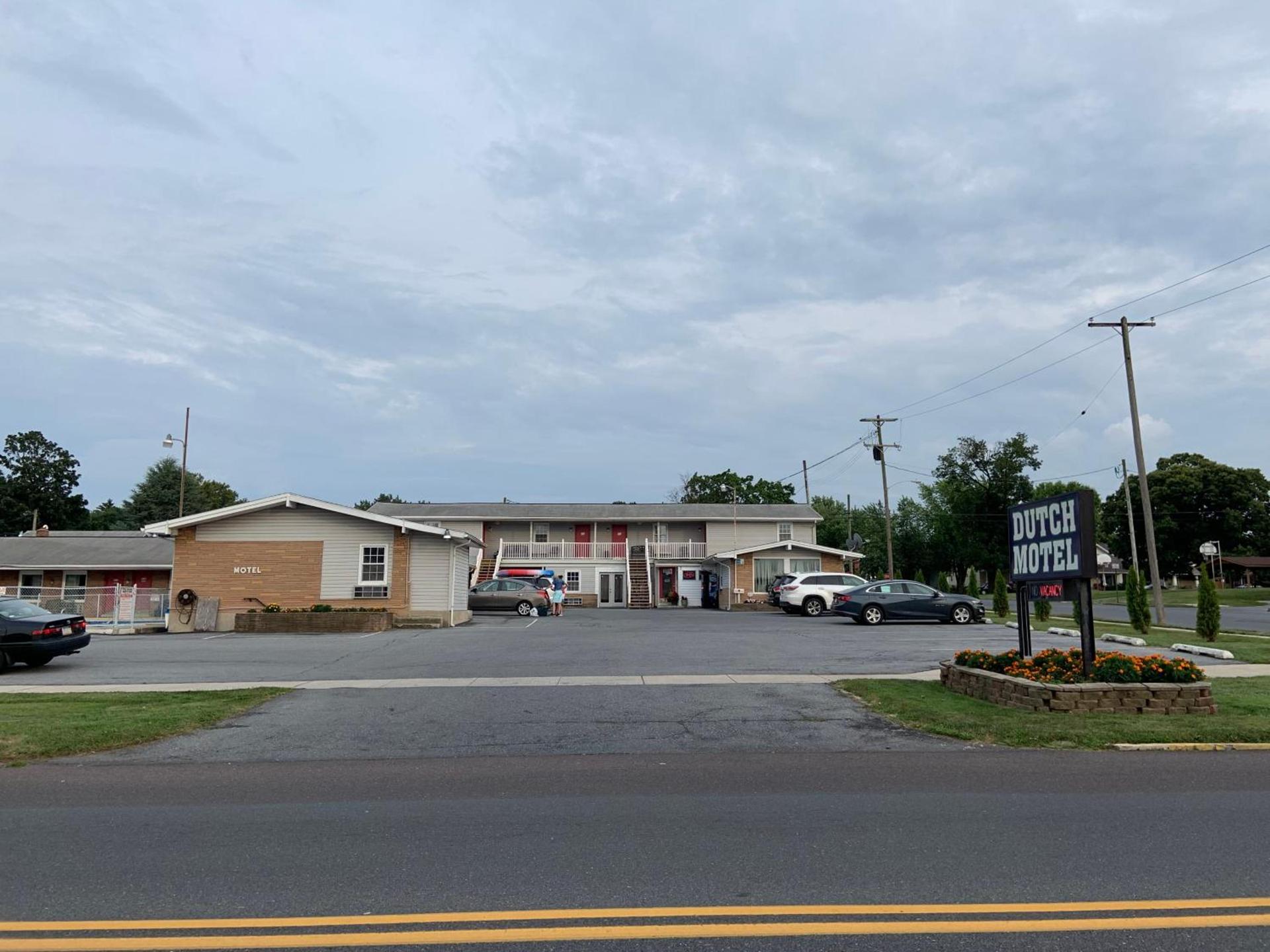 Dutch Motel Palmyra photo 4