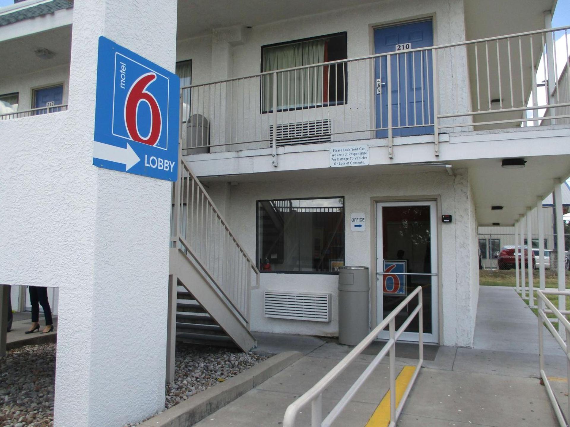Motel 6-Austin, TX - North Central photo 71