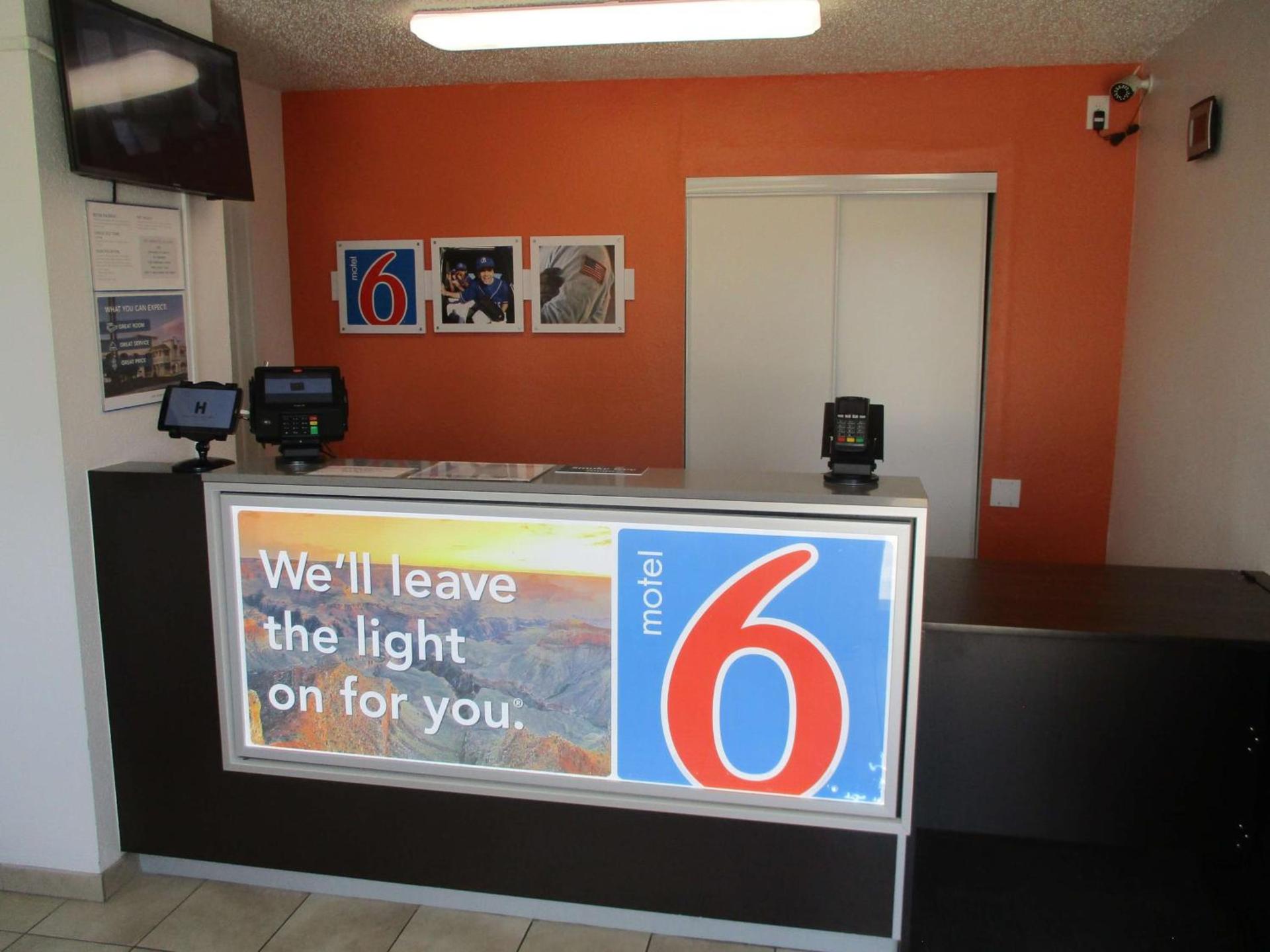 Motel 6-Austin, TX - North Central photo 22