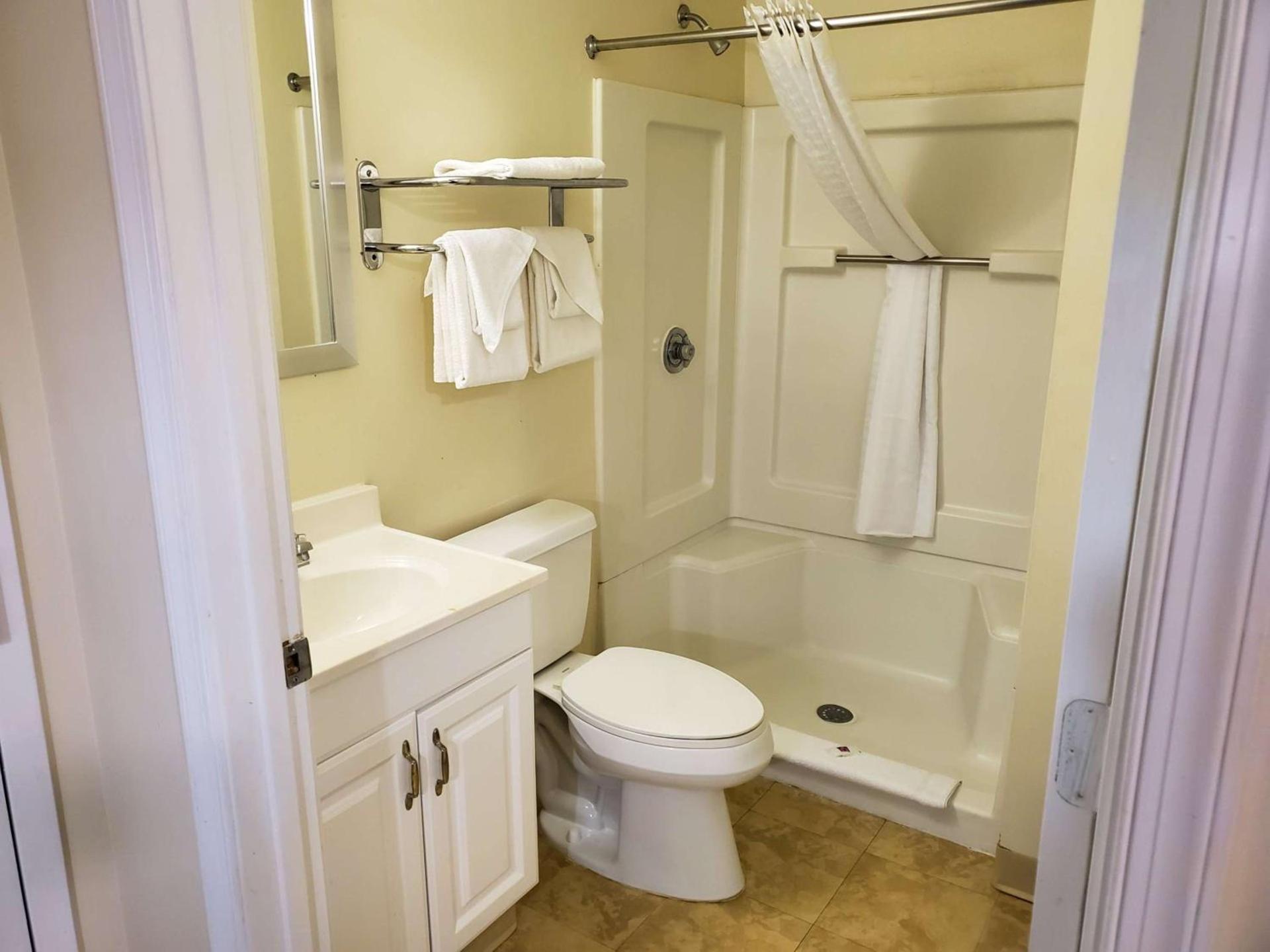 Studio 6 Extended Stay - Richmond, VA - I-64 West photo 11