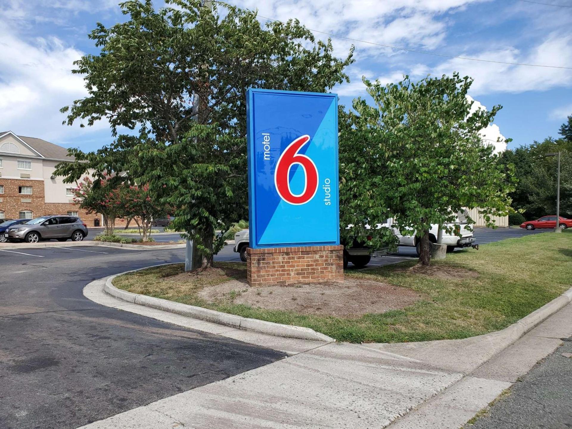 Studio 6 Extended Stay - Richmond, VA - I-64 West photo 2