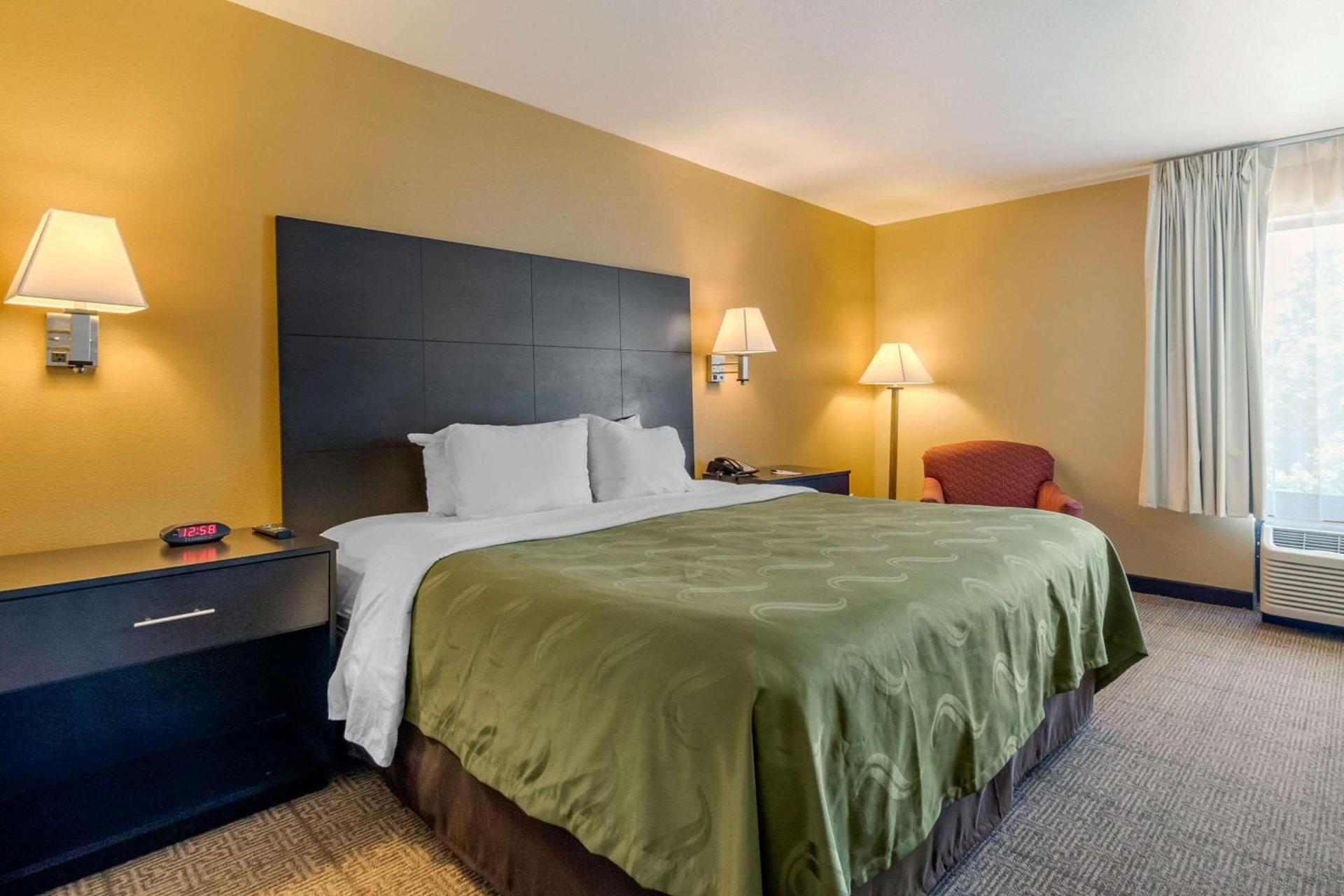Quality Inn & Suites Lenexa Kansas City photo 30