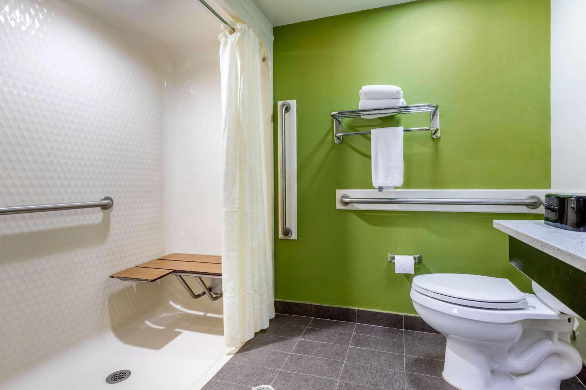 Sleep Inn Orangeburg photo 22