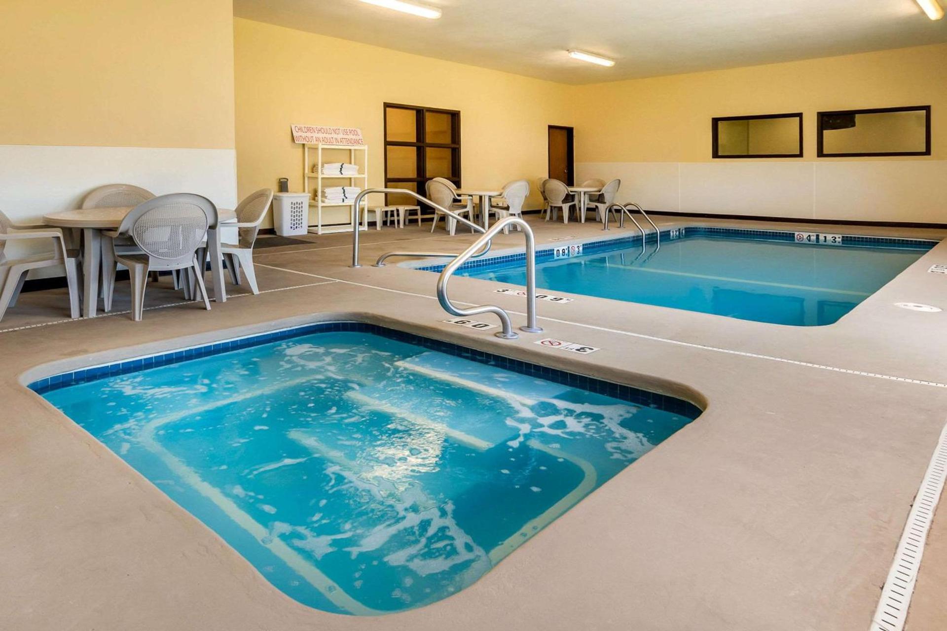 Quality Inn & Suites Lenexa Kansas City photo 29
