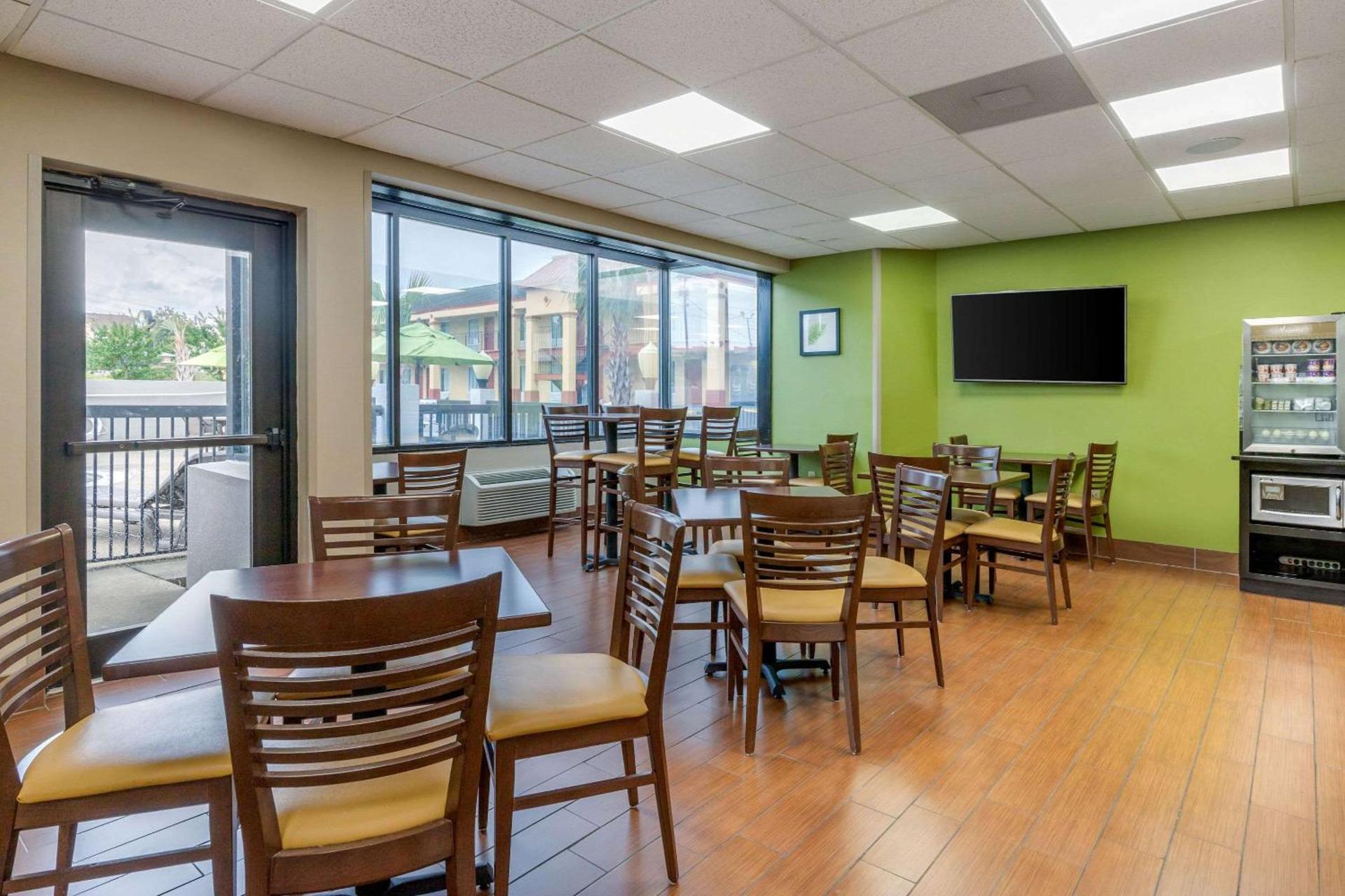 Sleep Inn Orangeburg photo 30