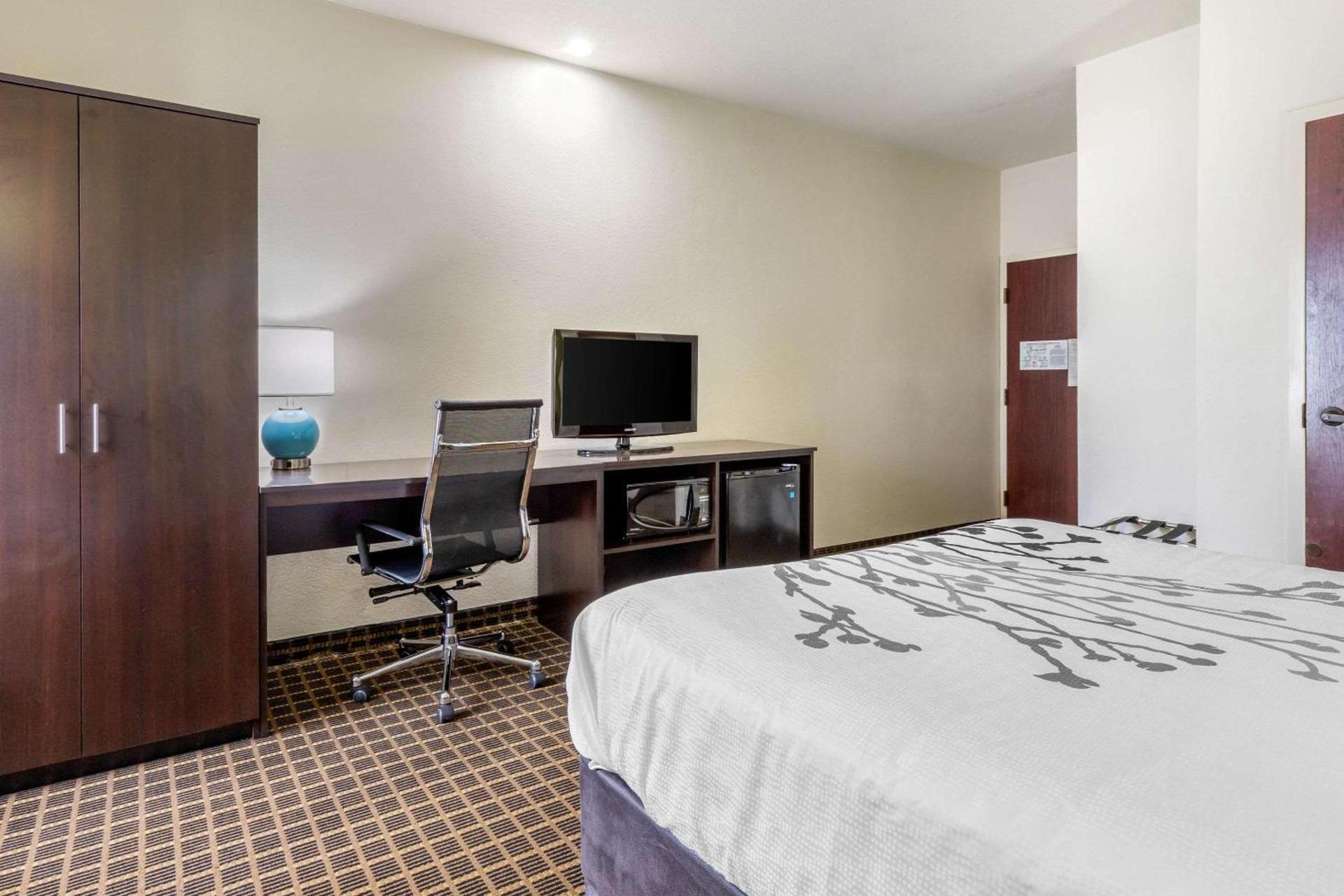 Sleep Inn Orangeburg photo 15