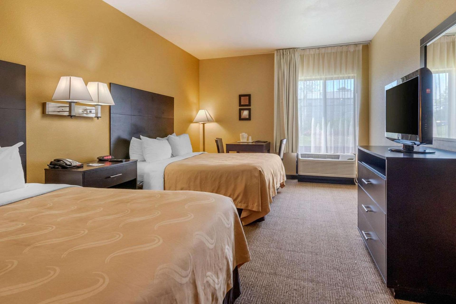 Quality Inn & Suites Lenexa Kansas City photo 22