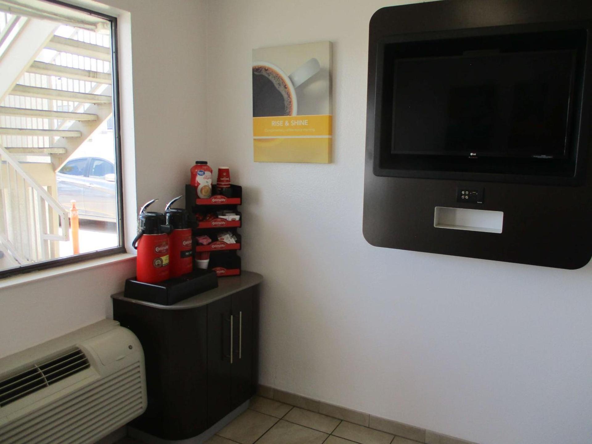 Motel 6-Austin, TX - North Central photo 20