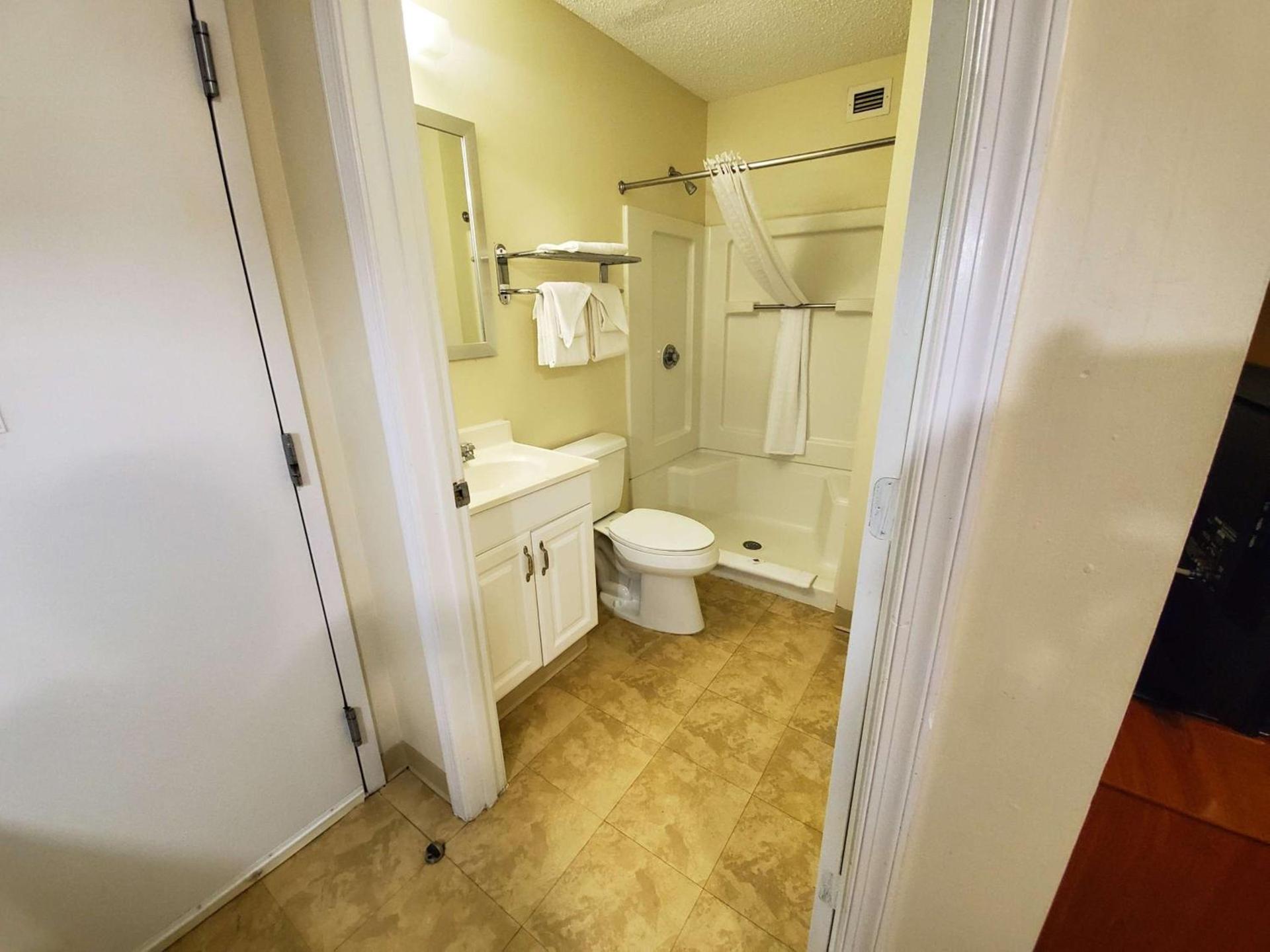 Studio 6 Extended Stay - Richmond, VA - I-64 West photo 12