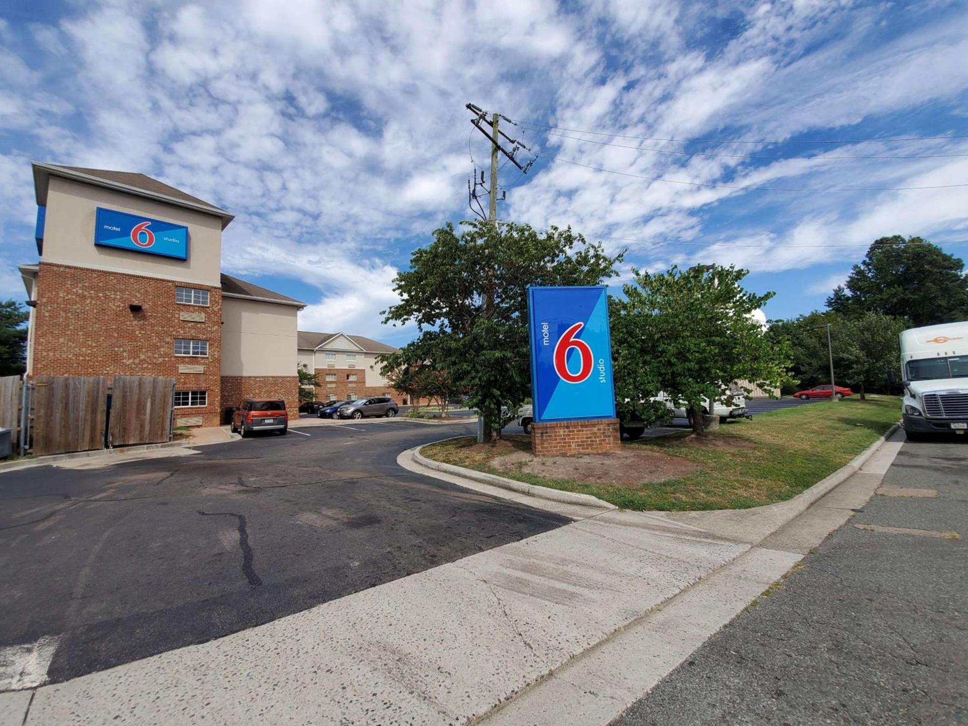 Studio 6 Extended Stay - Richmond, VA - I-64 West photo 3