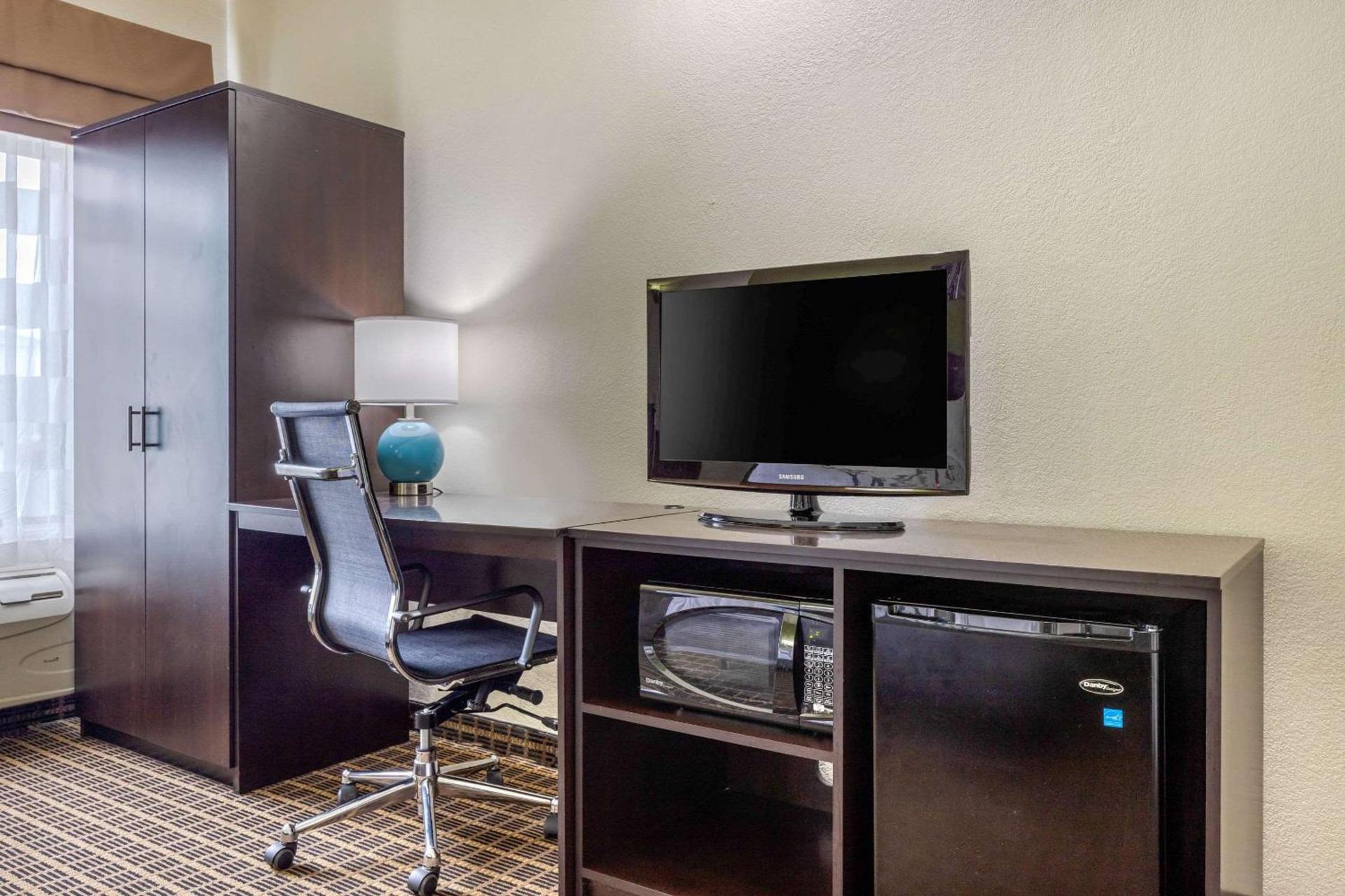 Sleep Inn Orangeburg photo 14