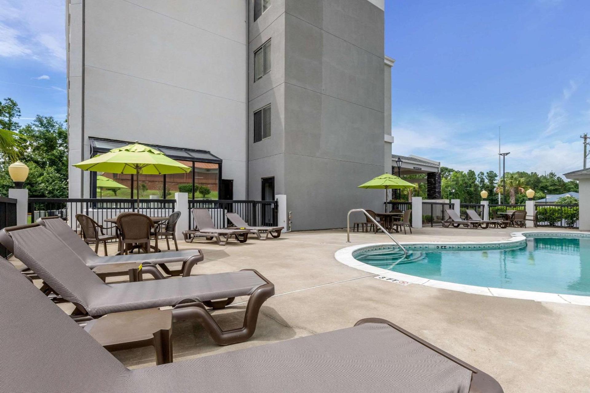Sleep Inn Orangeburg photo 25