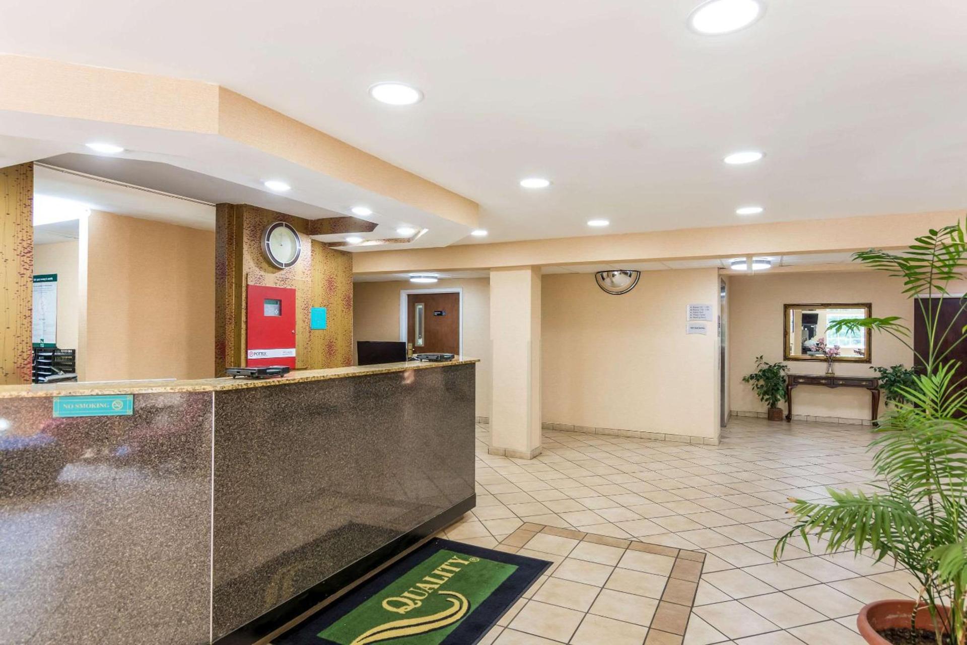 Quality Inn Chester - South Richmond photo 2