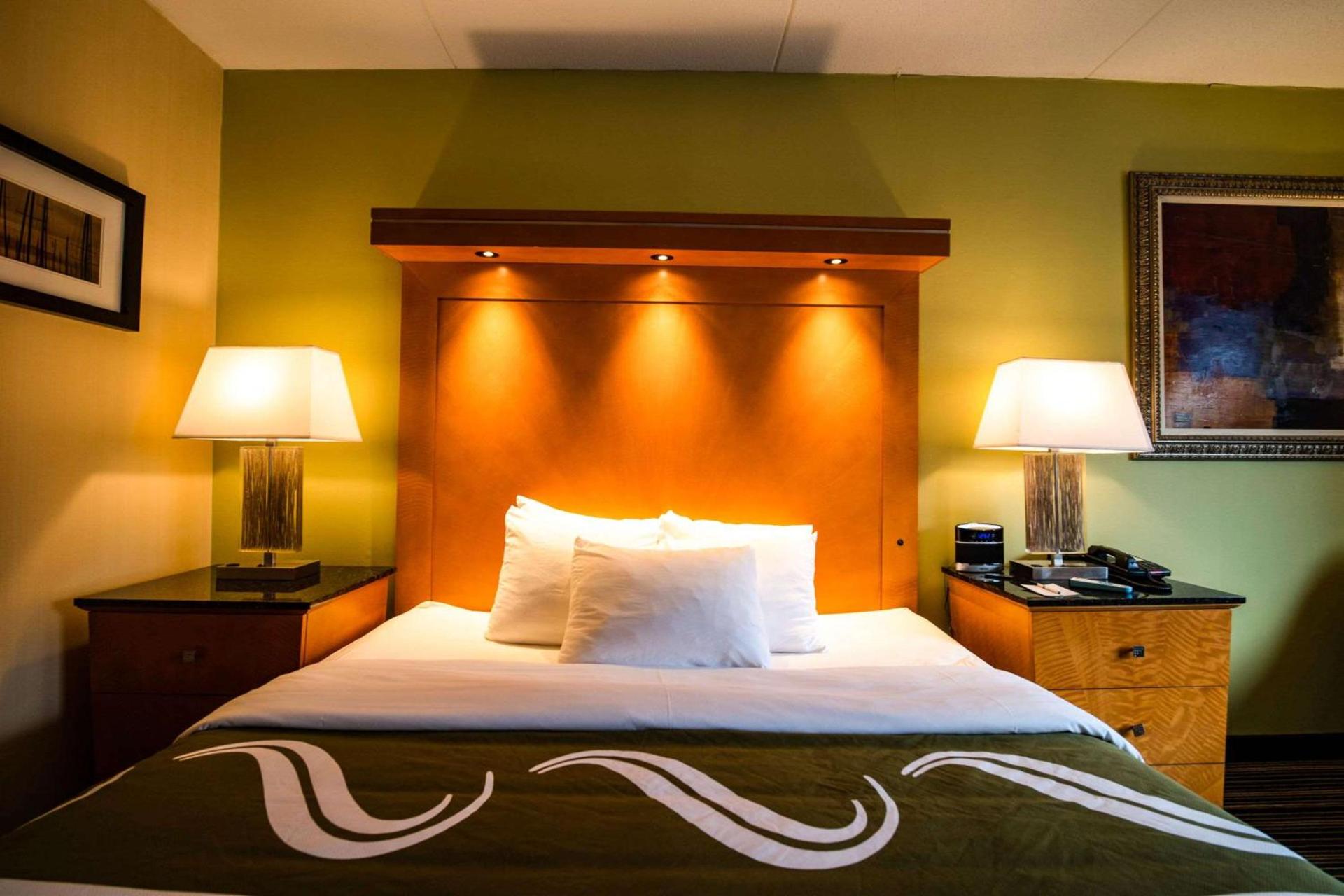Cromwell Inn - Middletown photo 6
